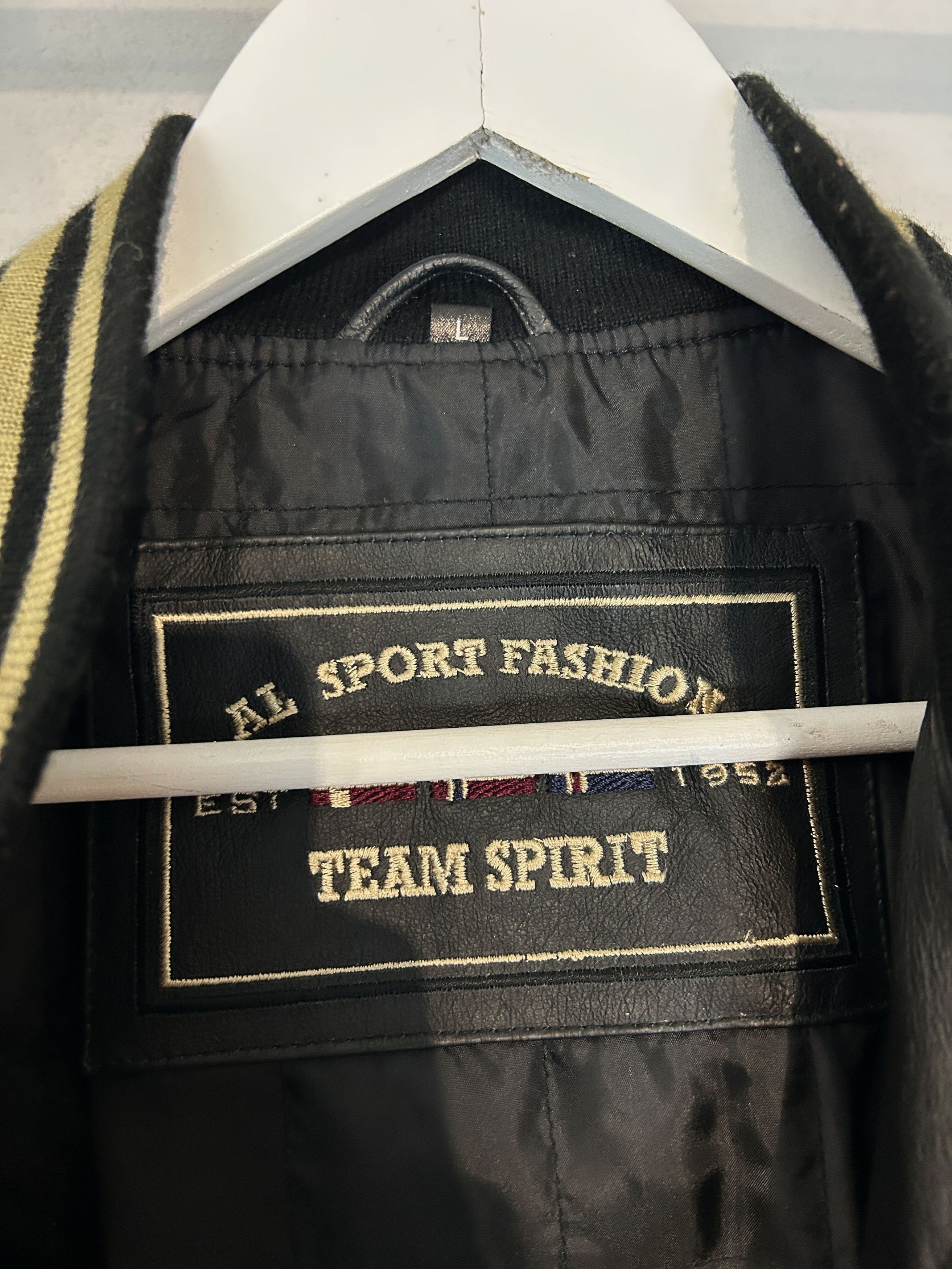 Vintage Leather Varsity Jacket Two Tone Vintage College Style Black Size US L / EU 52-54 / 3 - 8 Thumbnail