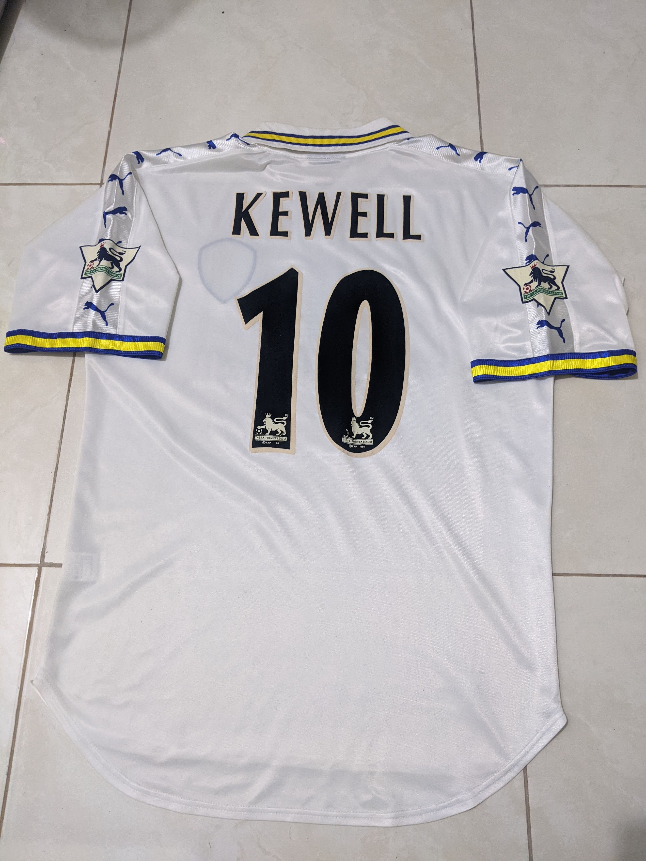 Puma Leed united 1998-2000 home kewel Jersey football shirt Size US M / EU 48-50 / 2 - 2 Thumbnail