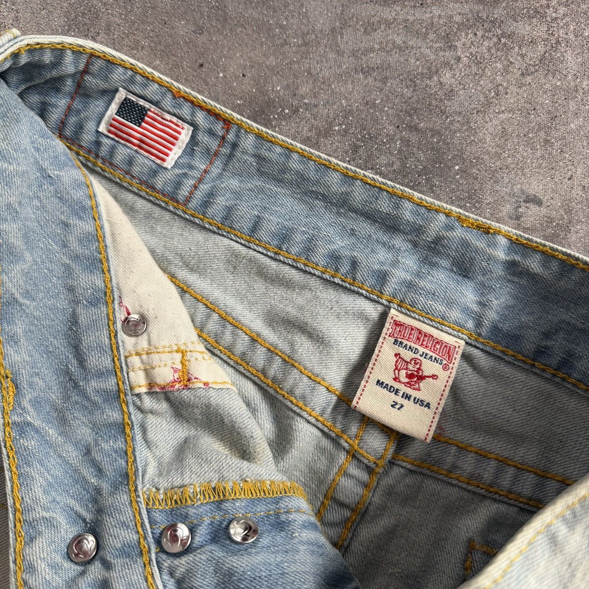 True Religion True Religion Y2K Distressed Denim Sexy Mini Skirt Size 27" / US 4 / IT 40 - 10 Thumbnail