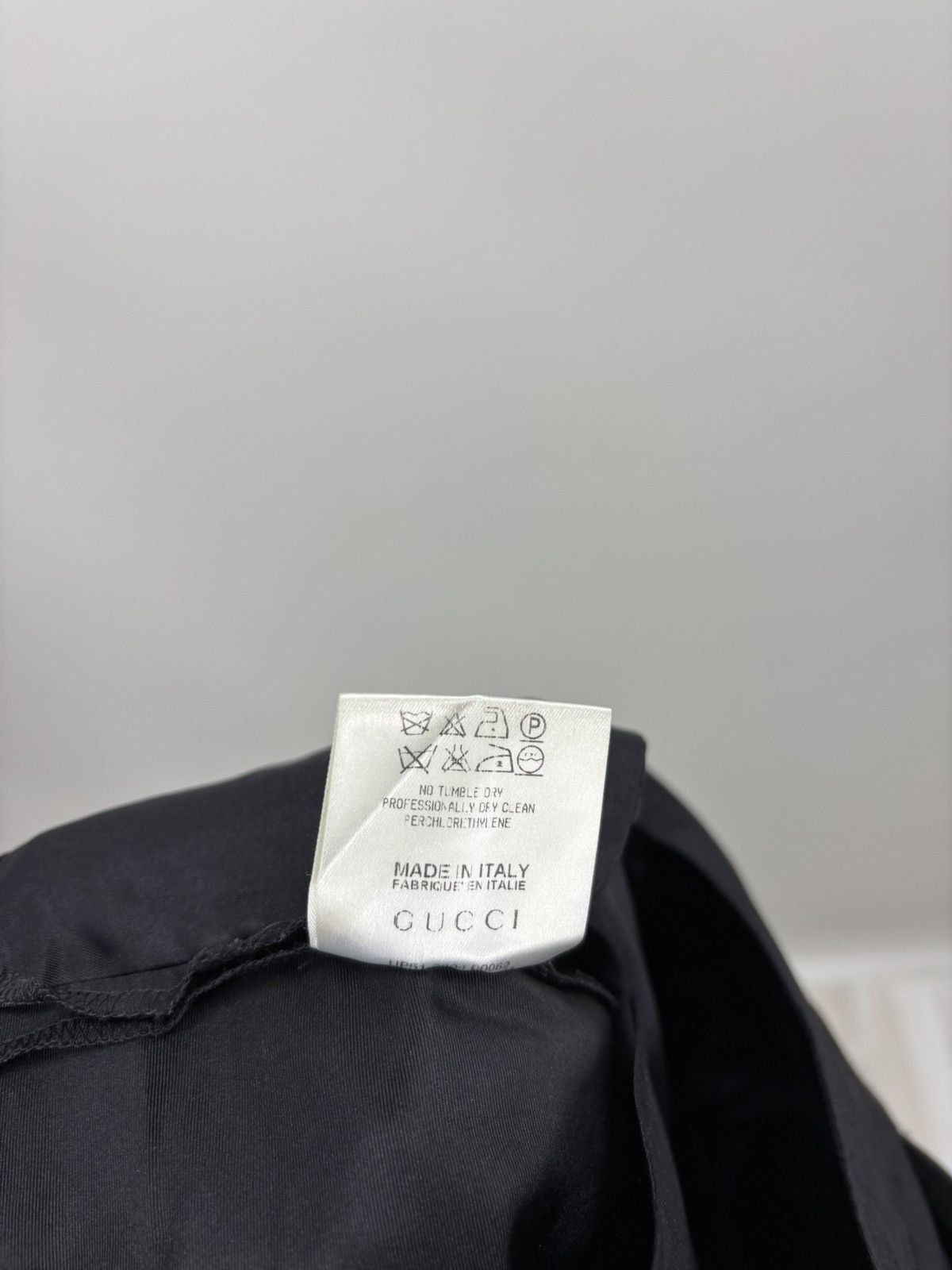 Gucci Womens pants Gucci Size 42 Color Black Size 28" / US 6 / IT 42 - 16 Thumbnail