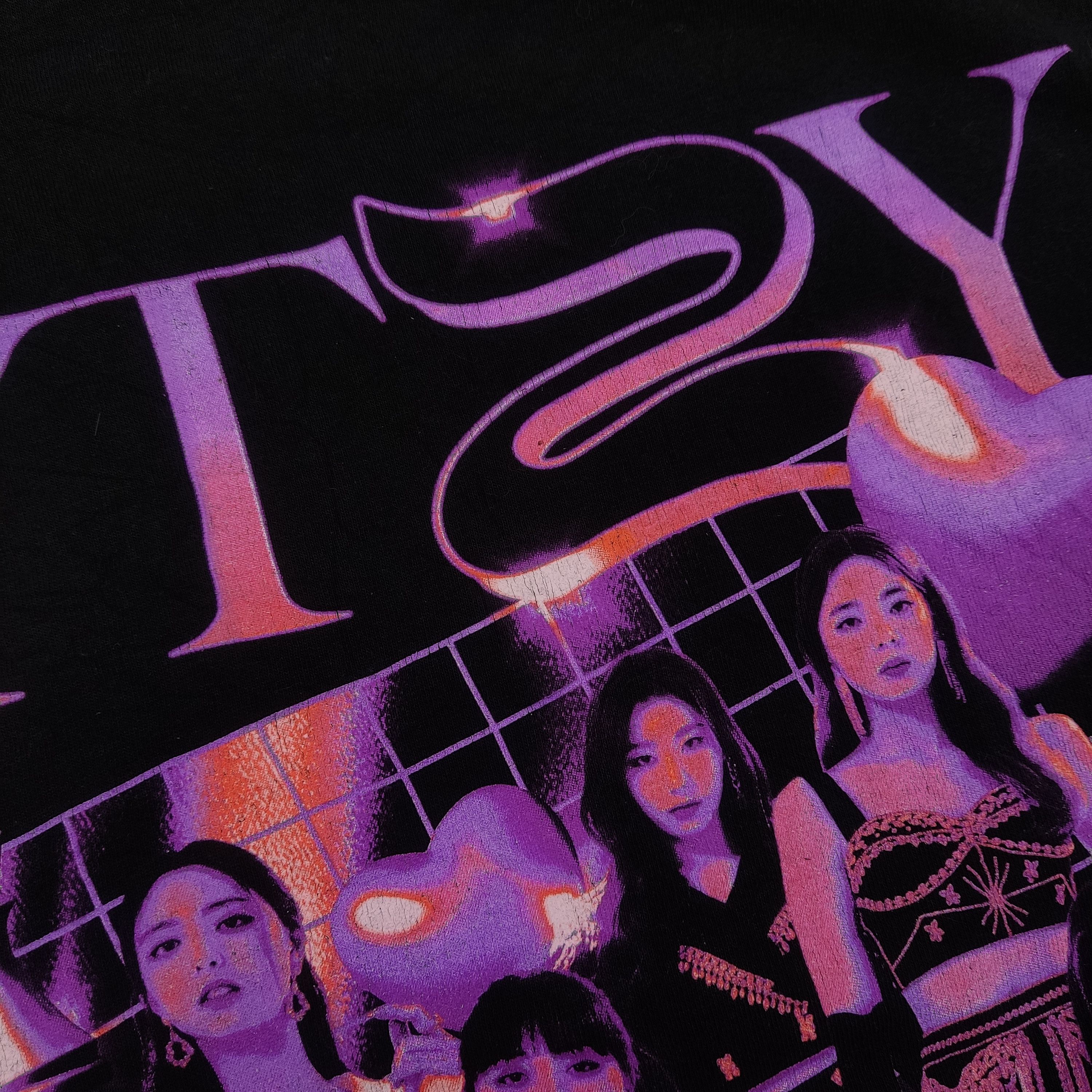 Band Tees Itzy Kpop, 1st World Tour Checkmate Size US XL / EU 56 / 4 - 3 Thumbnail