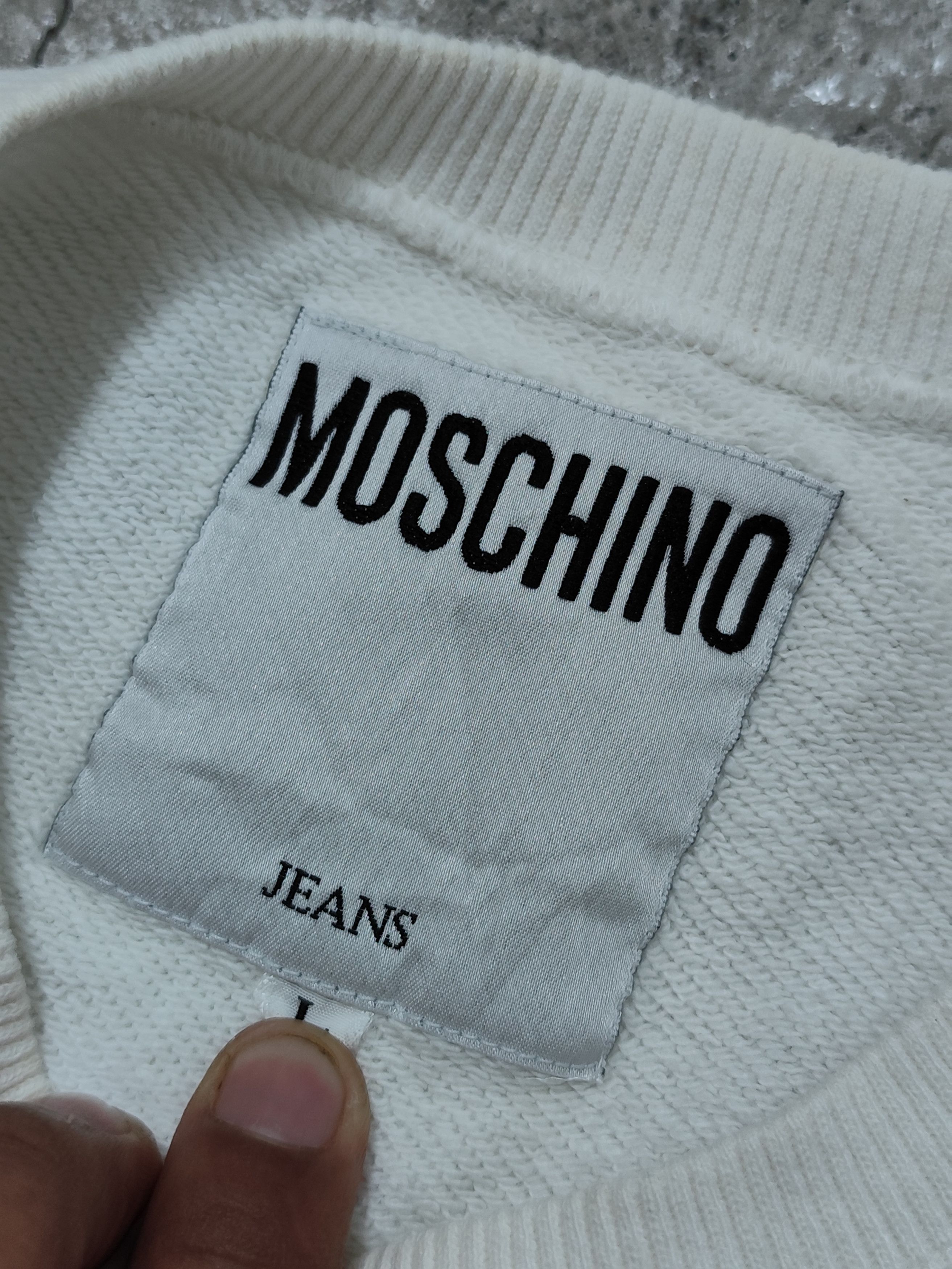 Moschino Vintage 90s y2k Moschino Jeans love sweatshirt Size US L / EU 52-54 / 3 - 9 Thumbnail