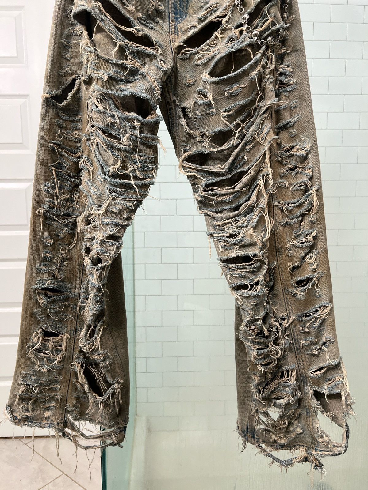 Other 1/1 DIRE NEED STUDIO OIL RIP DENIM Size US 32 / EU 48 - 4 Thumbnail