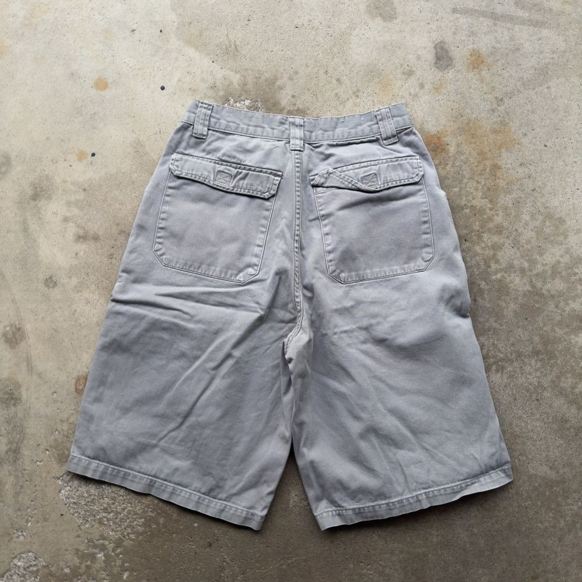 Vintage VINTAGE Y2K OTB BAGGY SKATER CARGO SHORTS Size US 26 / EU 42 - 2 Thumbnail