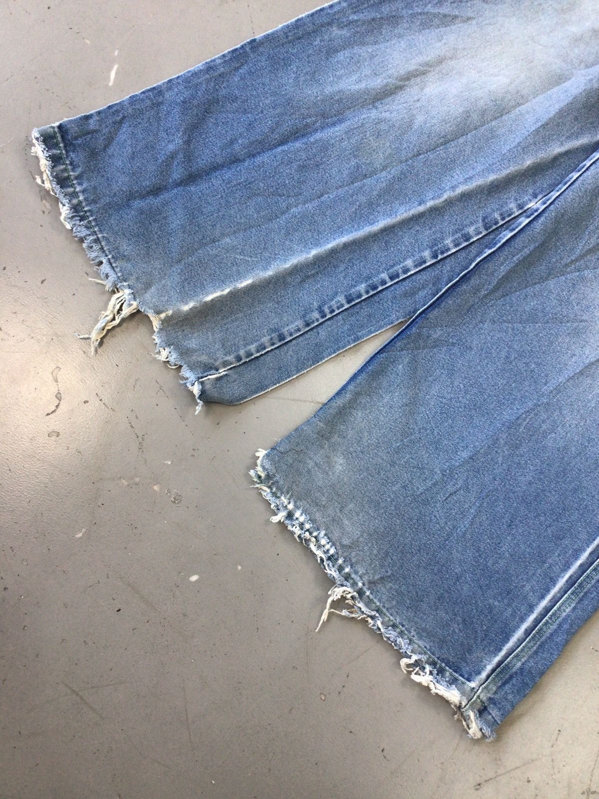 JNCO × Southpole × Vintage Vintage snakeyes SpellOut embroidered flared denim Size US 33 - 5 Thumbnail