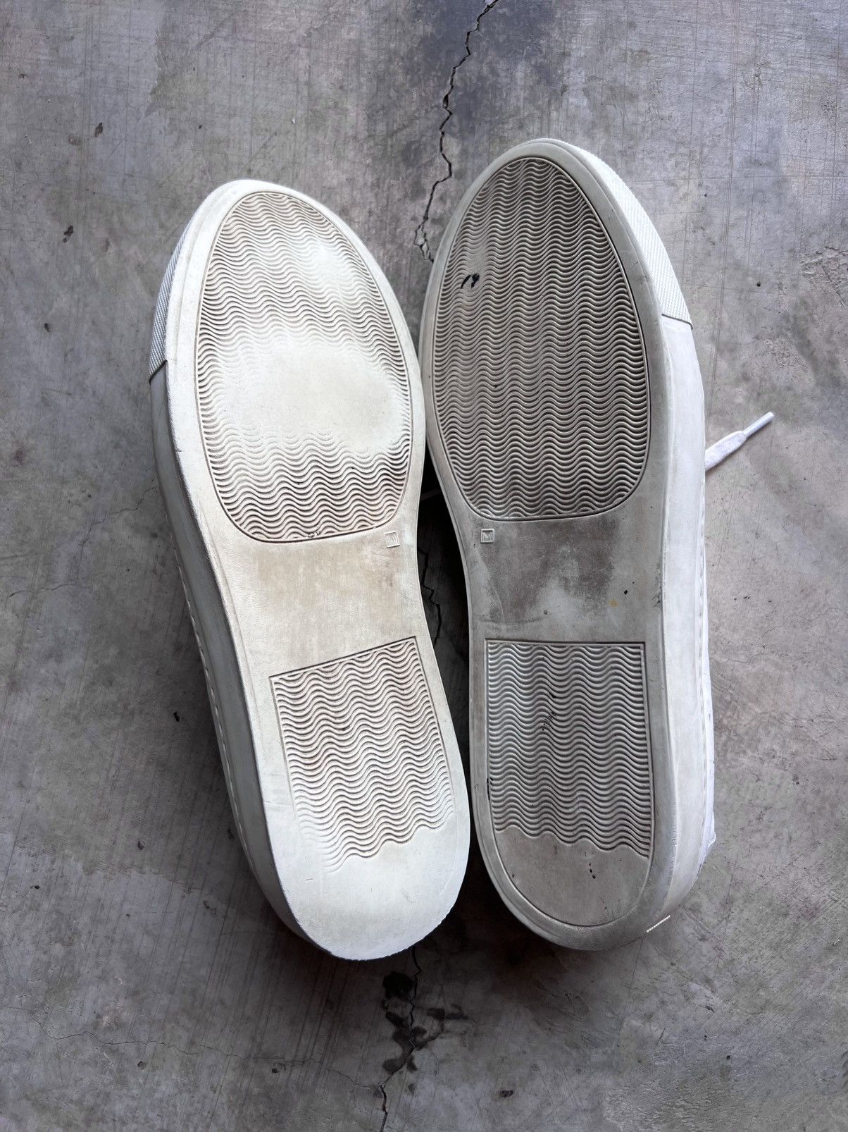 Common Projects Common Projects Original Achilles Low White Size US 9 / EU 42 - 11 Thumbnail