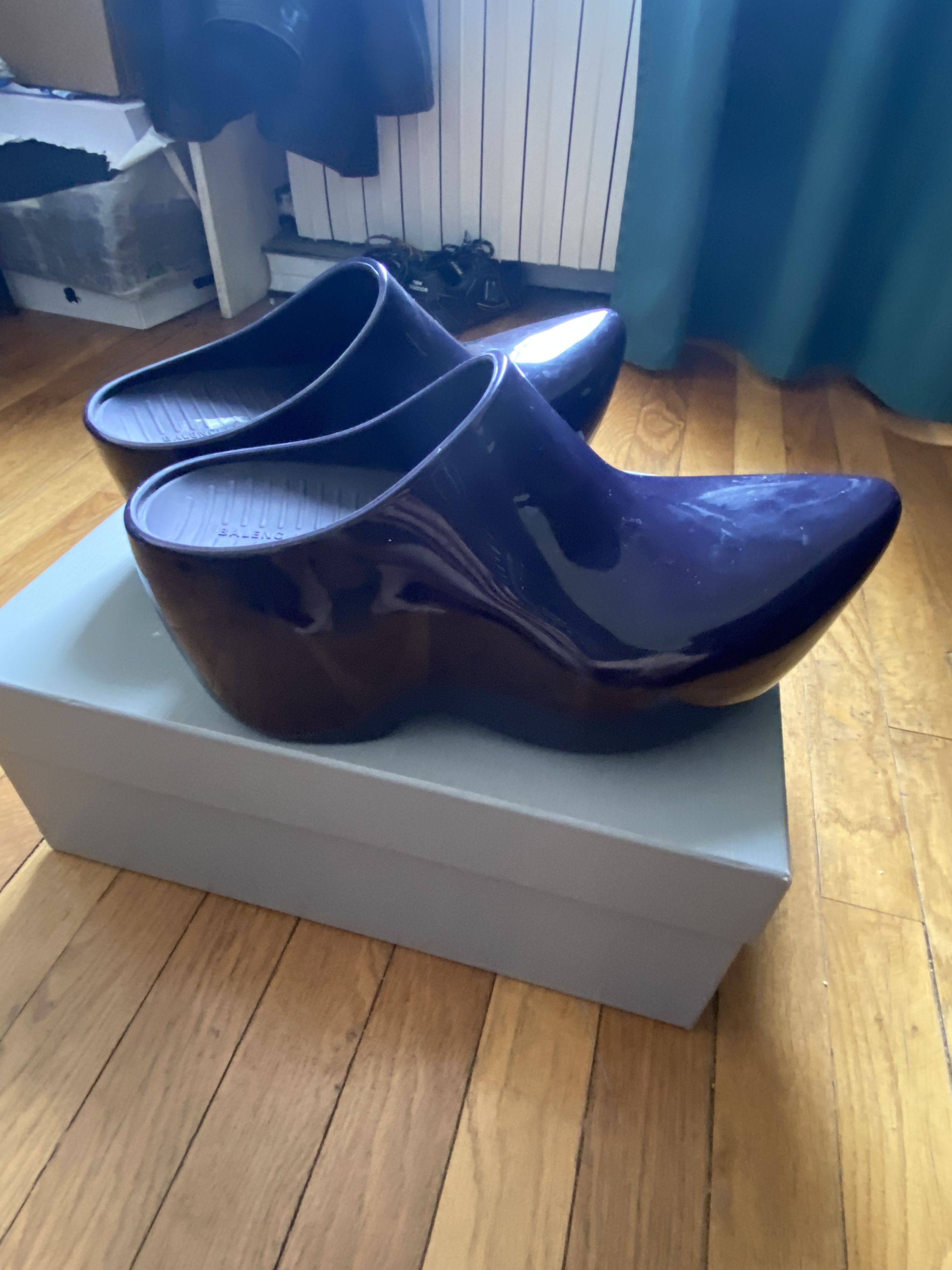 靴 Balenciaga technoclog size39 Balenciaga Technoclog | Saks Fifth Avenue
