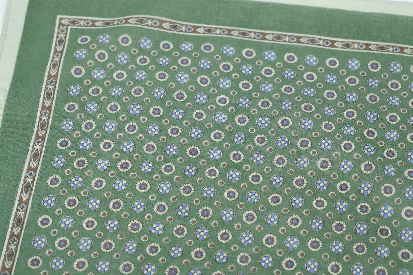 Japanese Brand Vintage Japanese Handkerchief Size ONE SIZE - 2 Thumbnail