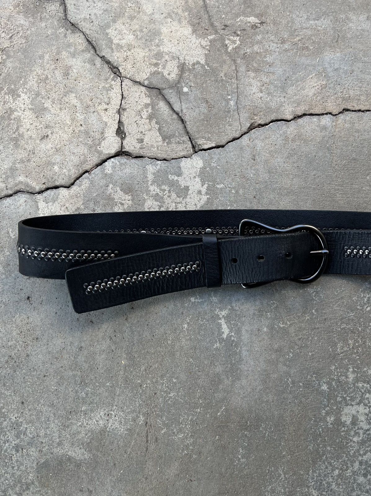 Vintage Vintage Studded Leather Belt Size 34 - 1 Thumbnail