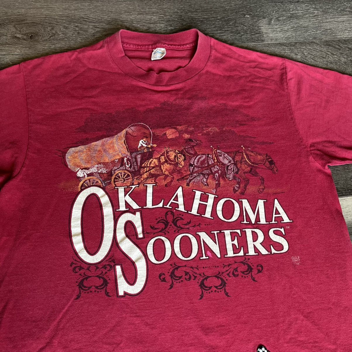 Vintage Vintage 1990s Oklahoma Sooners Gulf Coast Sportswear T Shirt Size US L / EU 52-54 / 3 - 3 Thumbnail