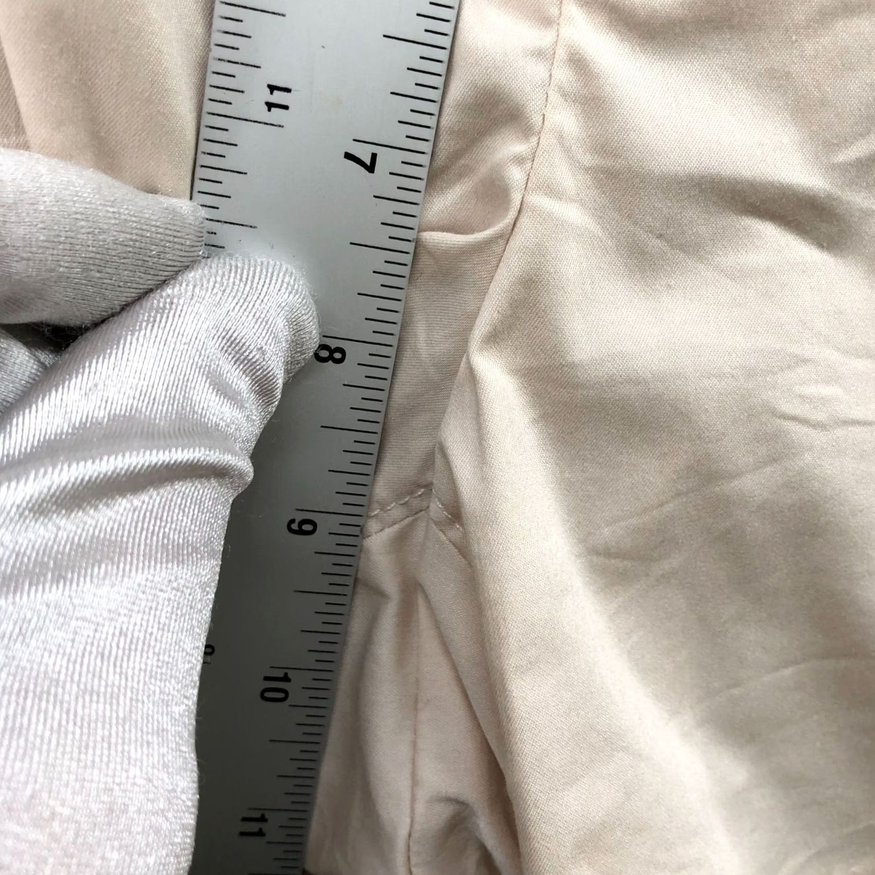 J.Crew VINTAGE J.CREW Lightweight Chino Shorts Womens 4 Beige Mid Rise Cotton 4.5'' Shorts Mens, Womens, Boys, Girls Size 27" / US 4 / IT 40 - 4 Thumbnail