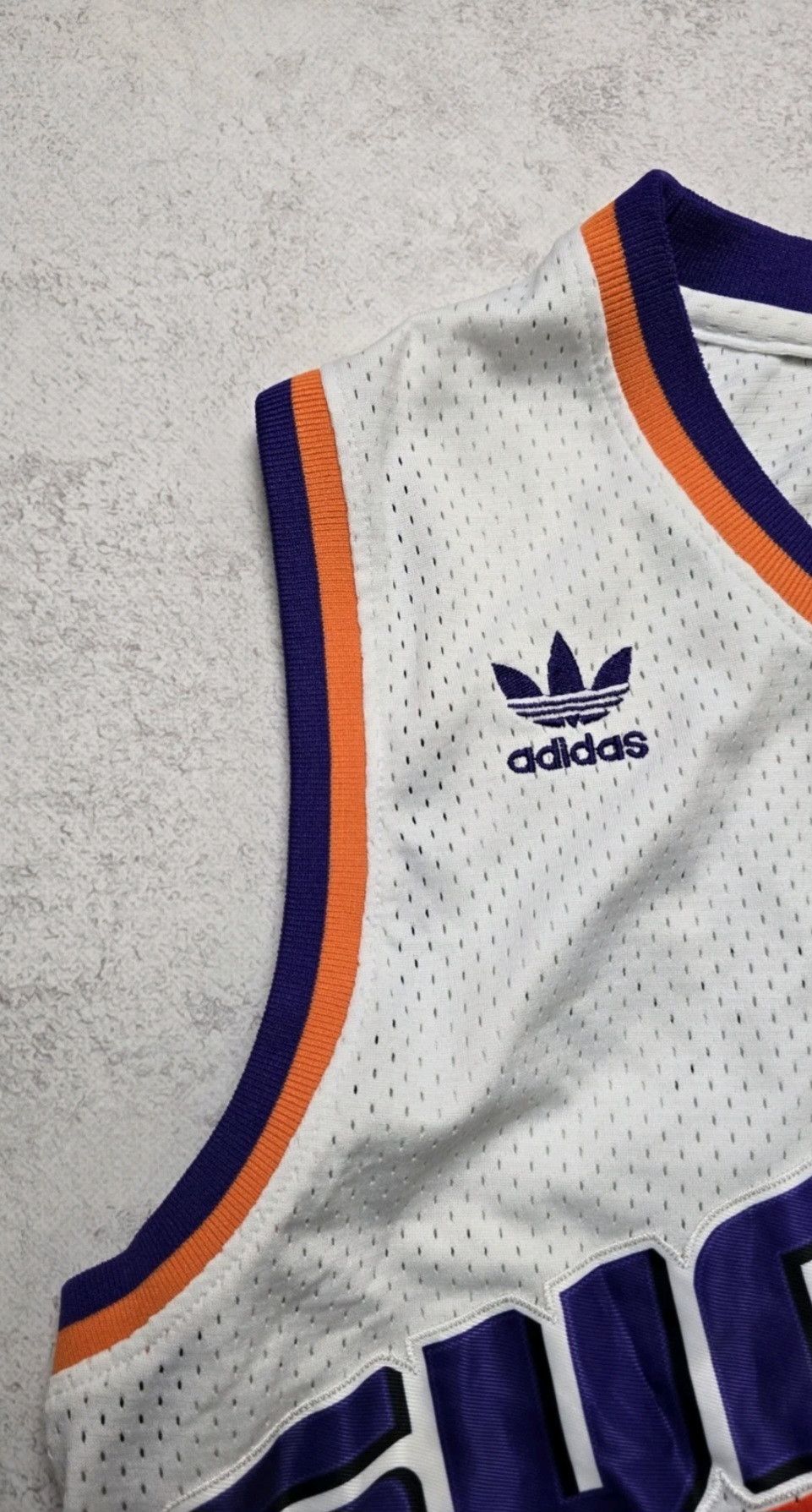 Adidas Phoenix Suns Charles Barkley #34 White Basketball Jersey Size US L / EU 52-54 / 3 - 13 Thumbnail