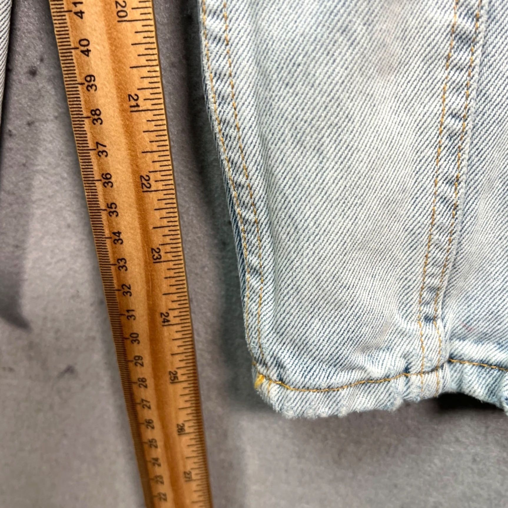 Iro IRO High-Waisted Light Wash Denim Paperbag Jeans Belt Womens Size 36 Size 25" / US 0 / IT 36 - 7 Thumbnail