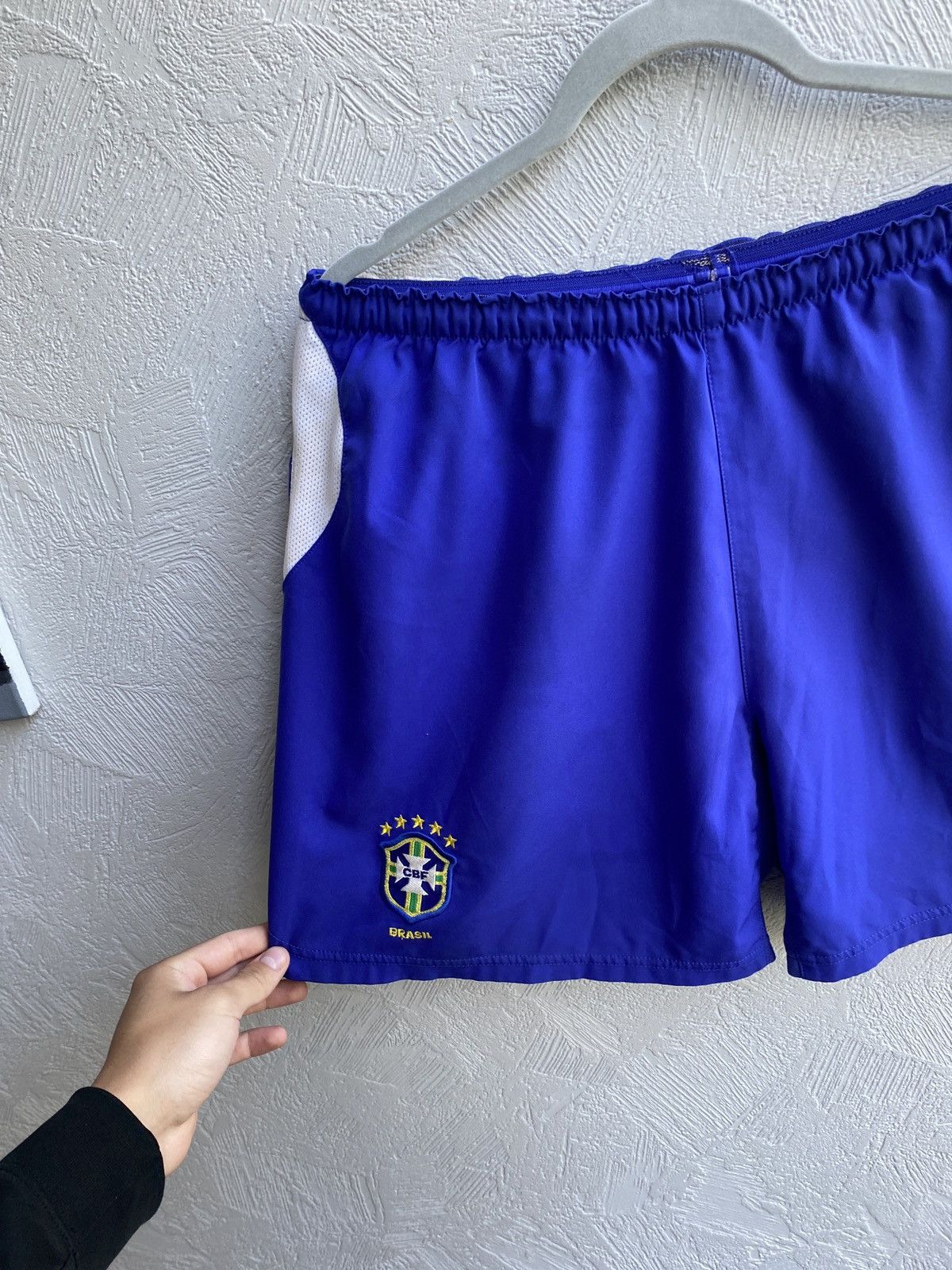 Vintage Vintage Nike Brazil Football Shorts Soccer National Size US 38 / EU 54 - 2 Thumbnail