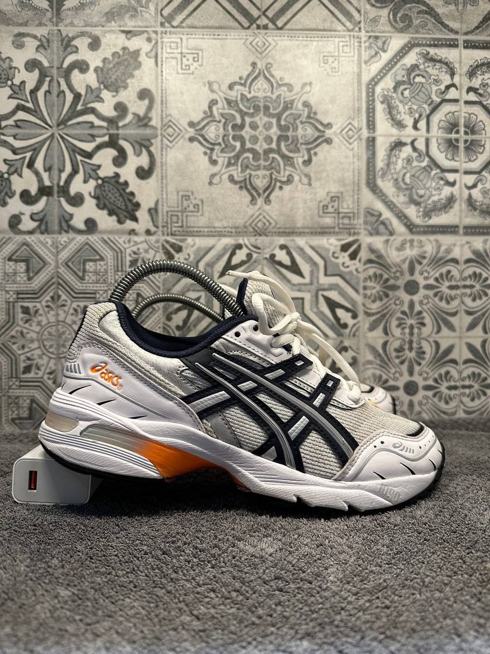 Asics ASICS GEL 1090 White Midnight – 37.5 (23.5 cm) – Stan 9/10 Size US 7.5 / IT 37.5 - 1 Thumbnail