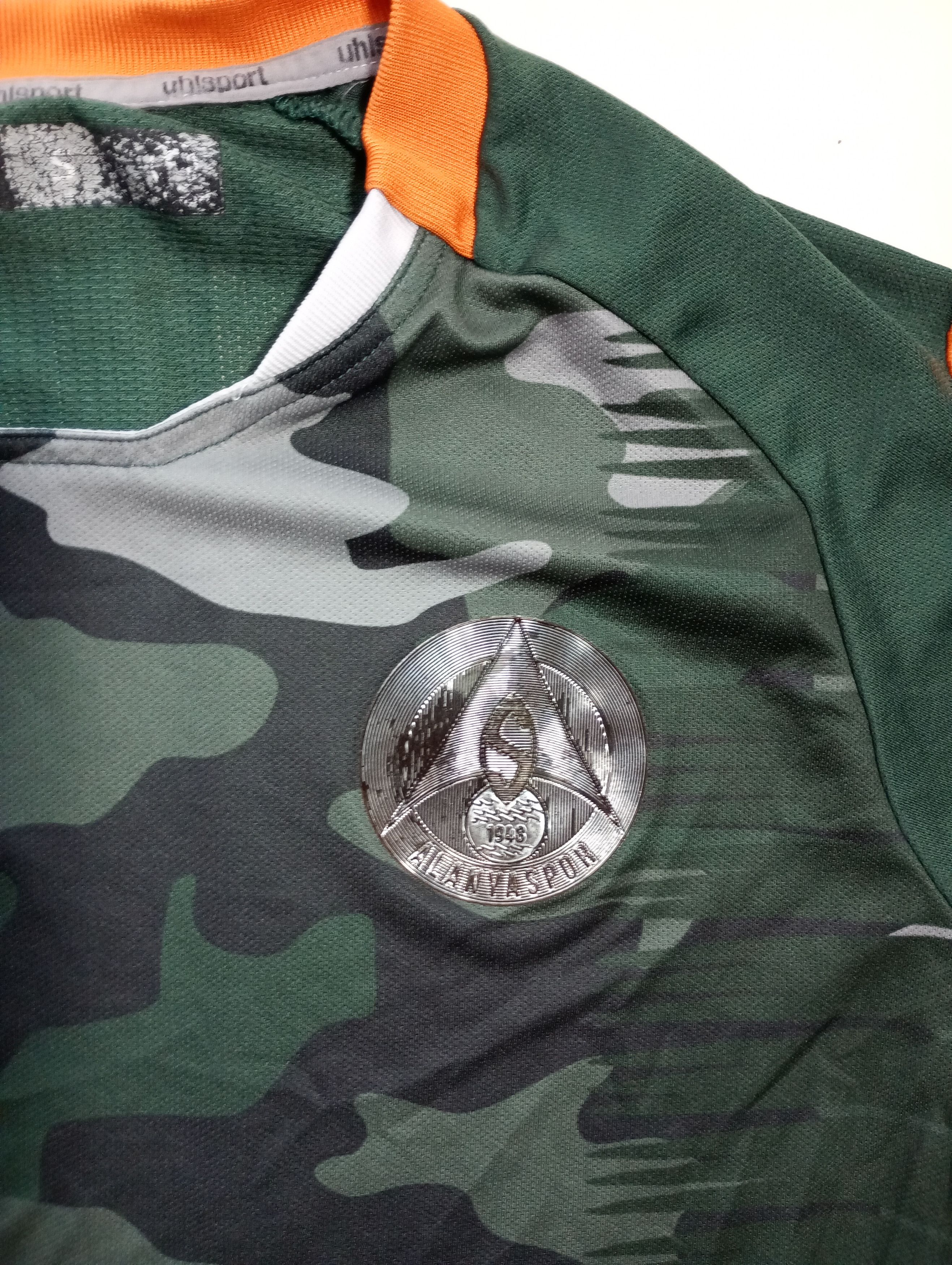 Vintage Uhlsport Alanyaspor Third Jersey 2020 Size US S / EU 44-46 / 1 - 6 Thumbnail