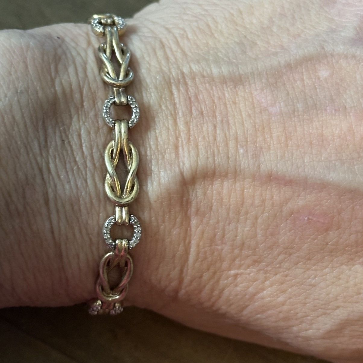 Other 925 silver gold plated love knot & diamonds tennis bracelet Size ONE SIZE - 2 Thumbnail