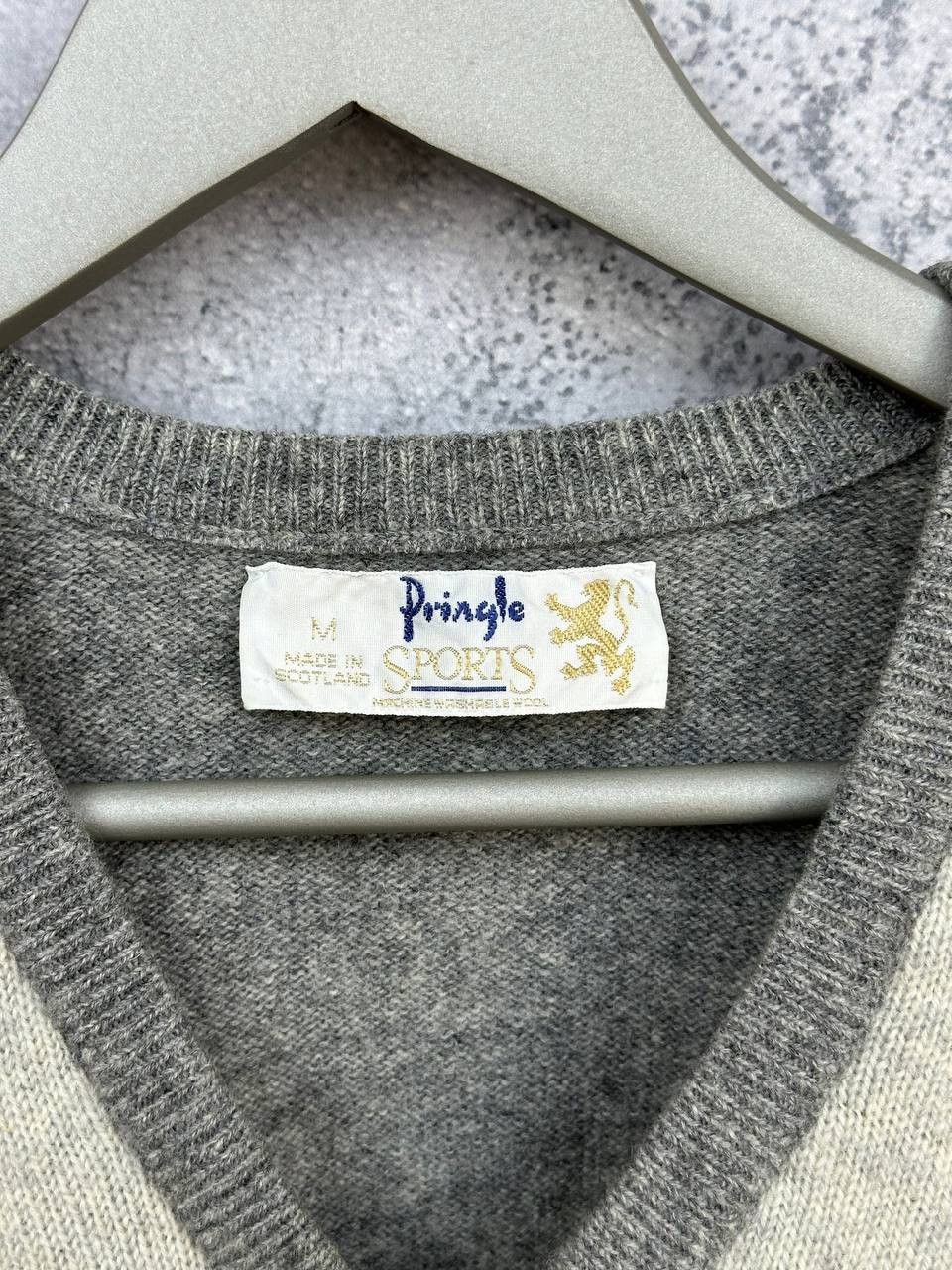Pringle Of Scotland Pringle of Scotland Striped Scotland Wool V-Neck Sweater VTG Size US M / EU 48-50 / 2 - 12 Thumbnail