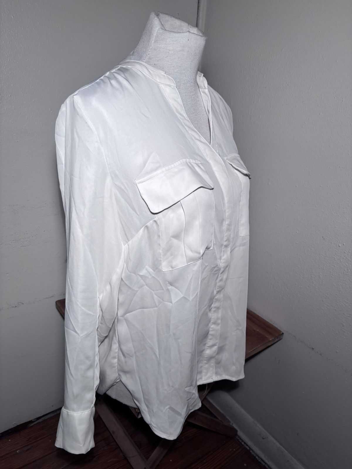 H&M H&M Button Front Blouse Size L / US 10 / IT 46 - 3 Thumbnail