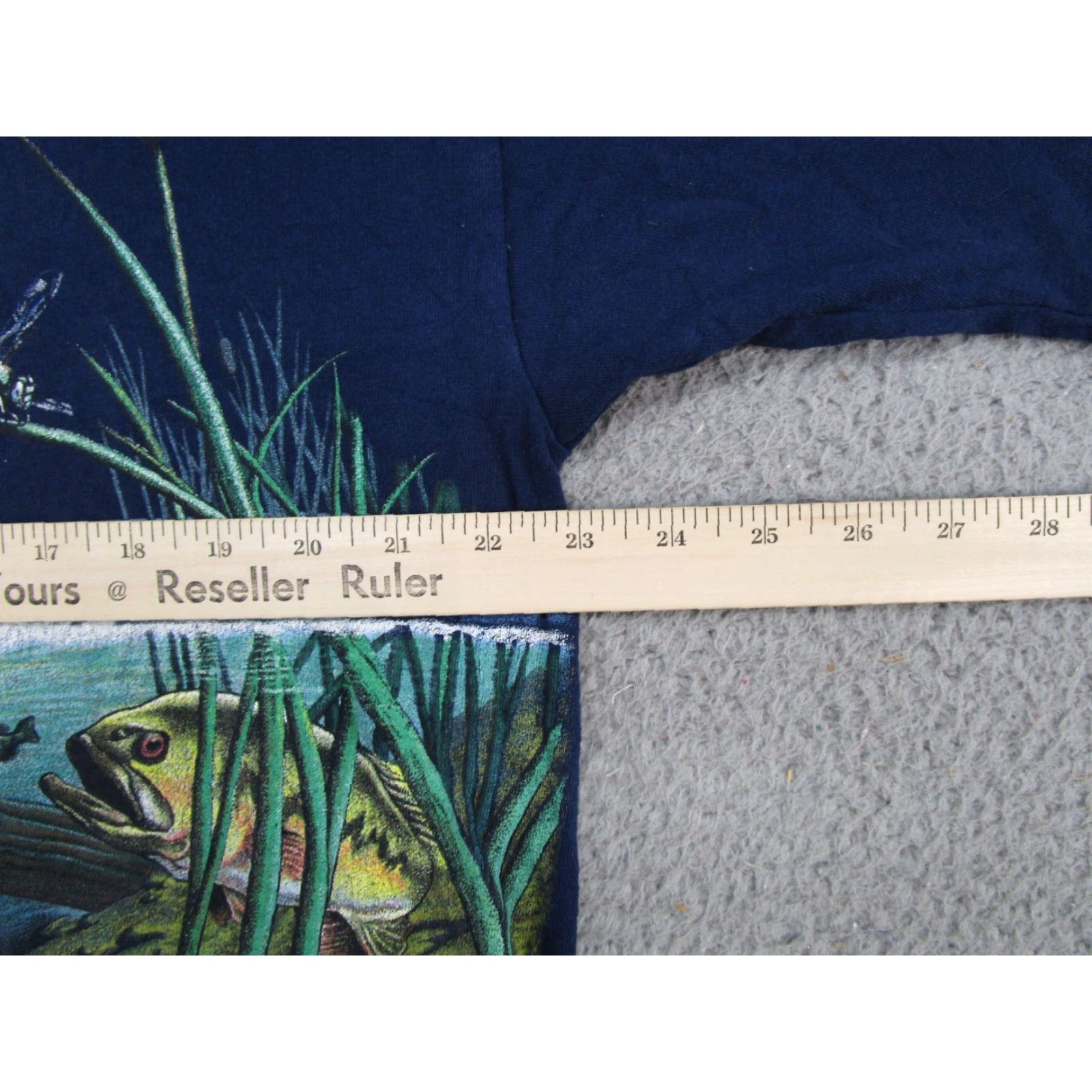 Vintage VTG H.L. Miller Mens Fishing Bass Graphic USA Made T-Shirt Size L Blue Cotton Knit Short Sleeve Crew Neck Vintage Mens Shirts 90s USA Fish Outdoor Size US L / EU 52-54 / 3 - 5 Thumbnail