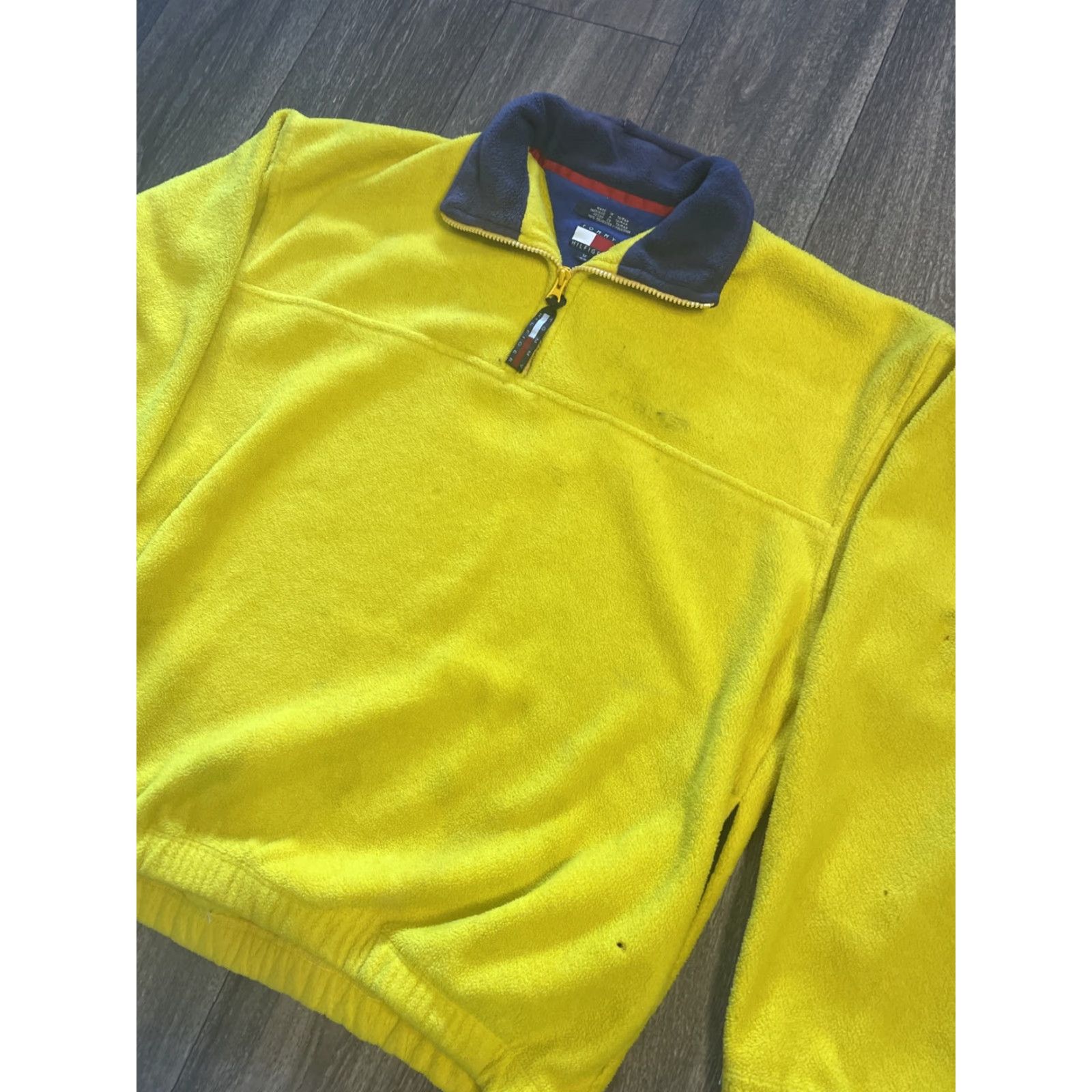 Tommy Hilfiger VINTAGE Tommy Hilfiger Yellow Quarterzip Fleece Sweatshirt M Adult Men Medium pullover fleece sweatshirt Size US M / EU 48-50 / 2 - 4 Thumbnail