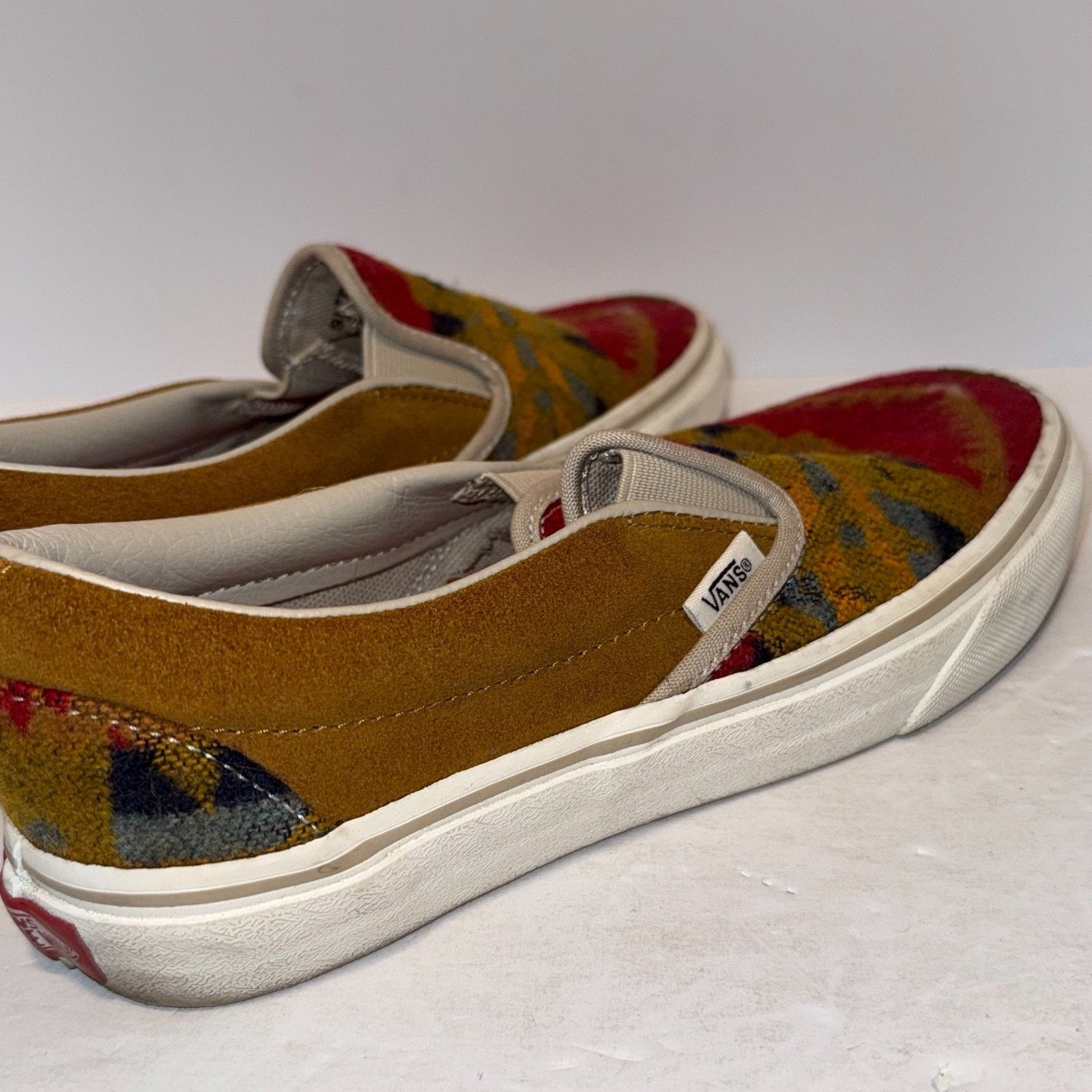 Vans RARE Vans All Nations Skate Jam Slip On Sz 5.5 Van Doren Size US 5.5 / EU 38 - 9 Thumbnail