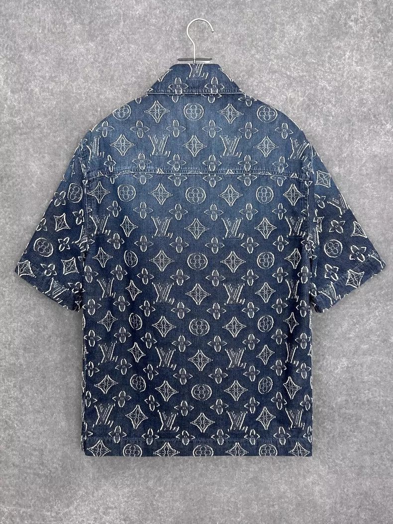 Louis Vuitton Louis Vuitton Louis Vuitton Blue Short Sleeve Shirt for Me Size US S / EU 44-46 / 1 - 2 Thumbnail