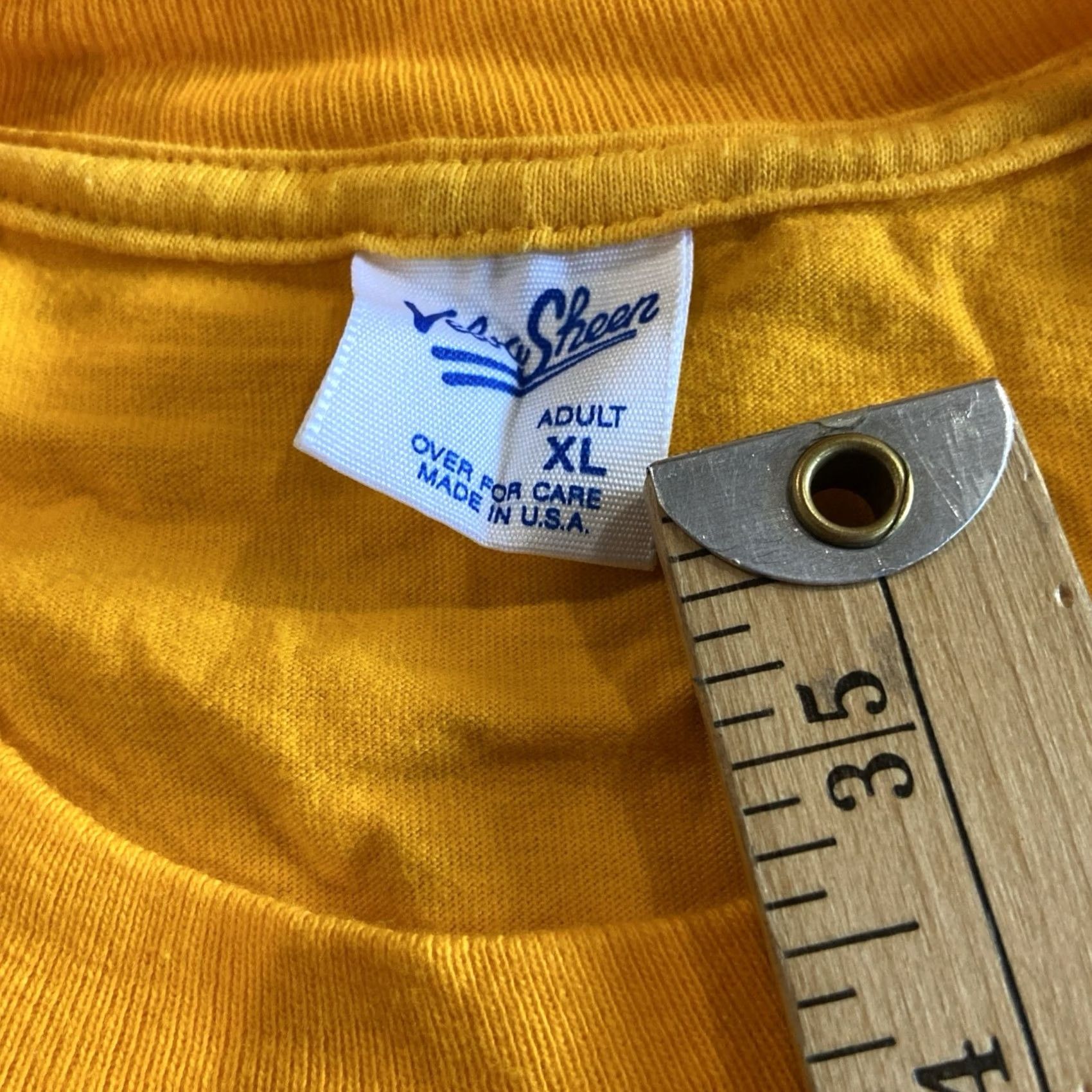 Velva Sheen VINTAGE Velve sheen University Of Washington T Shirt 90s Embroidered XL Yellow Unisex Adults Short Sleeve Crew Neck Solid Men Women Gamescocks Shirt Size US XL / EU 56 / 4 - 2 Thumbnail