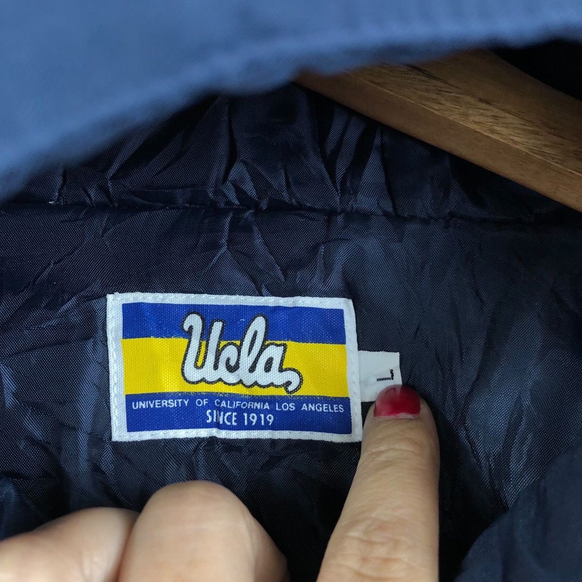 Los Angeles Apparel UCLA University Los Angeles Outdoor Hooded Jacket Size US L / EU 52-54 / 3 - 4 Thumbnail