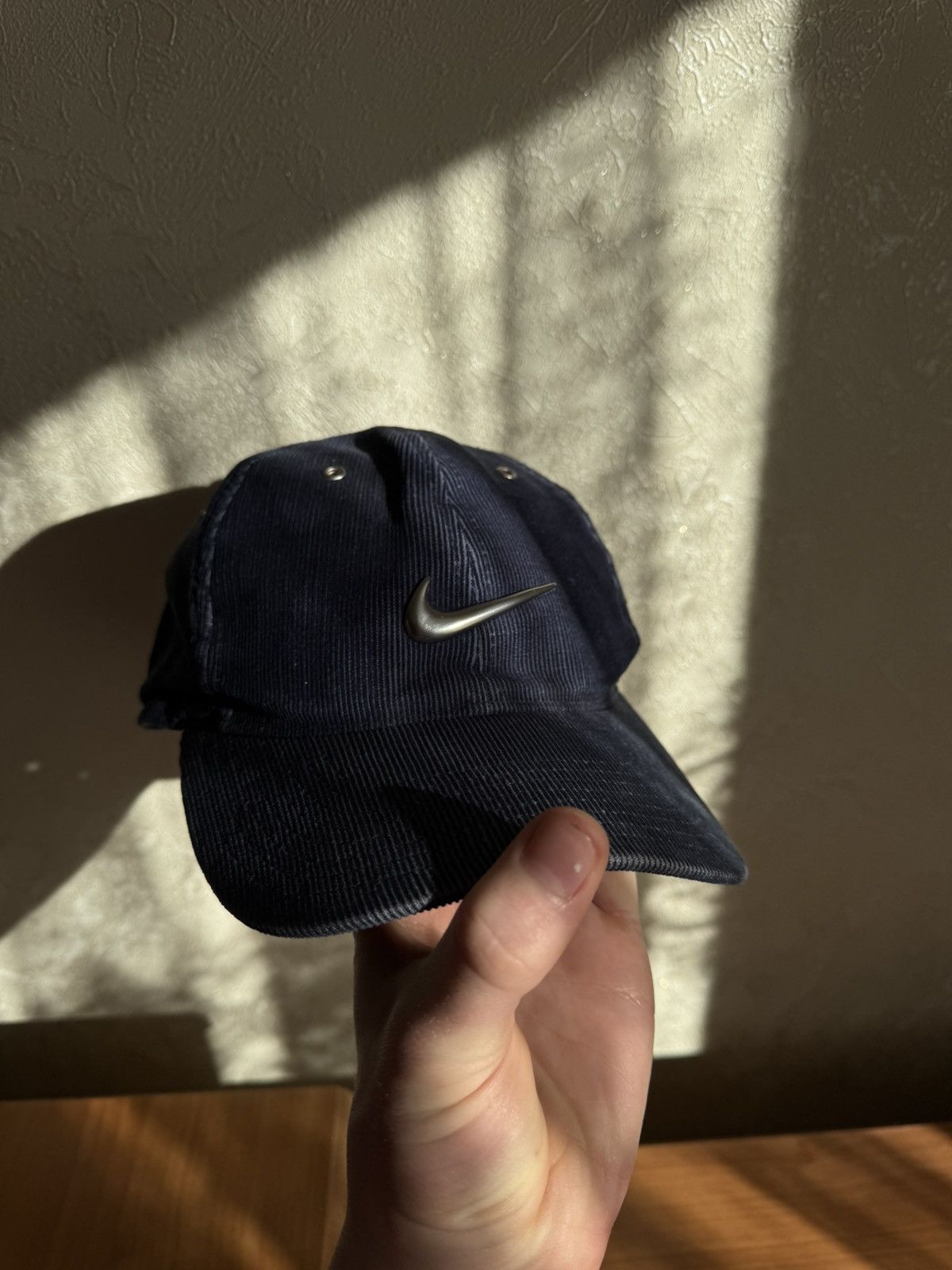 Nike Vintage Nike Corduroy Metal Swoosh Cap Navy/Green Underbrim Size ONE SIZE - 6 Thumbnail