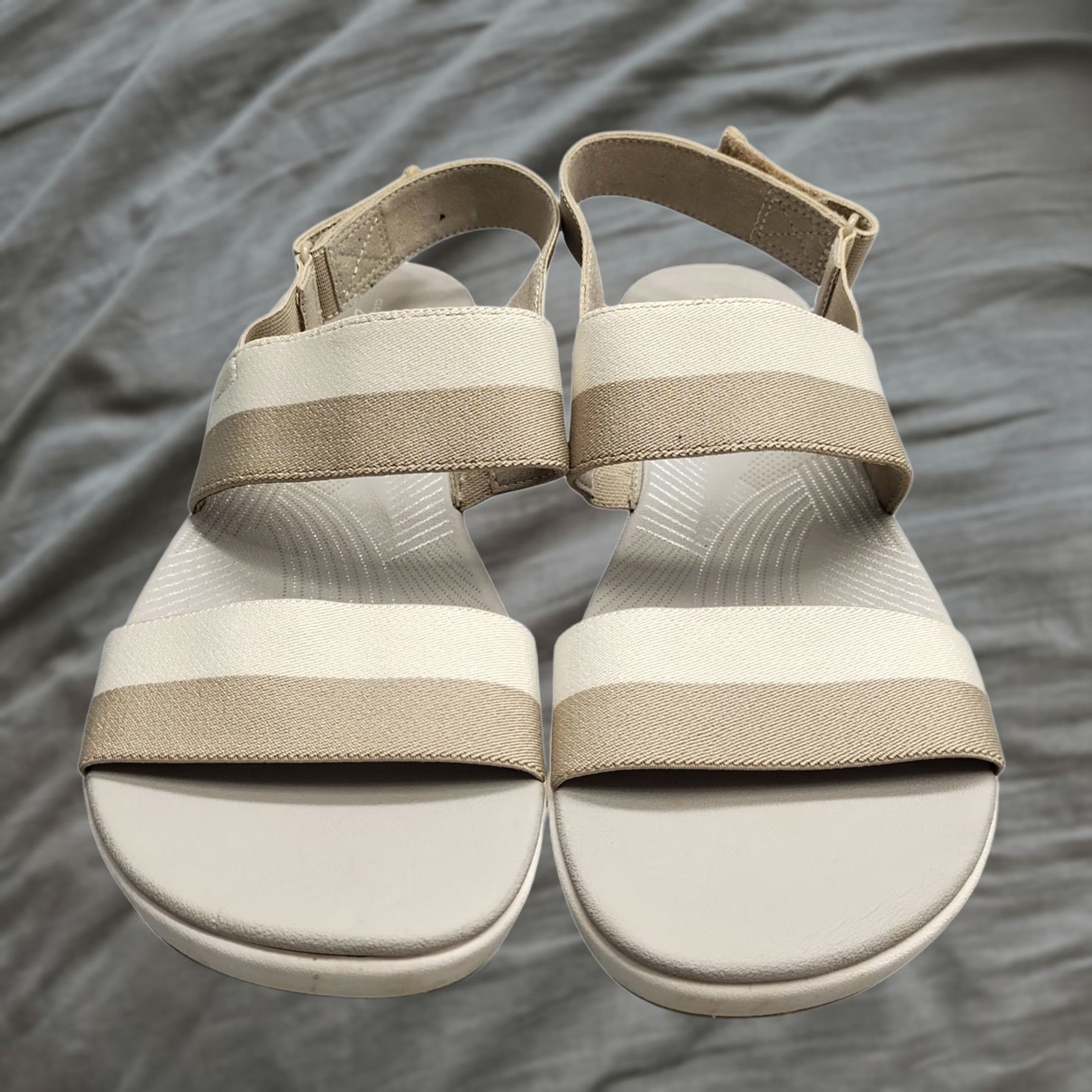 Clarks Clarks Cloudsteppers Sandals Womens Size 11 Gray White Cushioned Hook & Loop Size US 11 / IT 41 - 1 Thumbnail