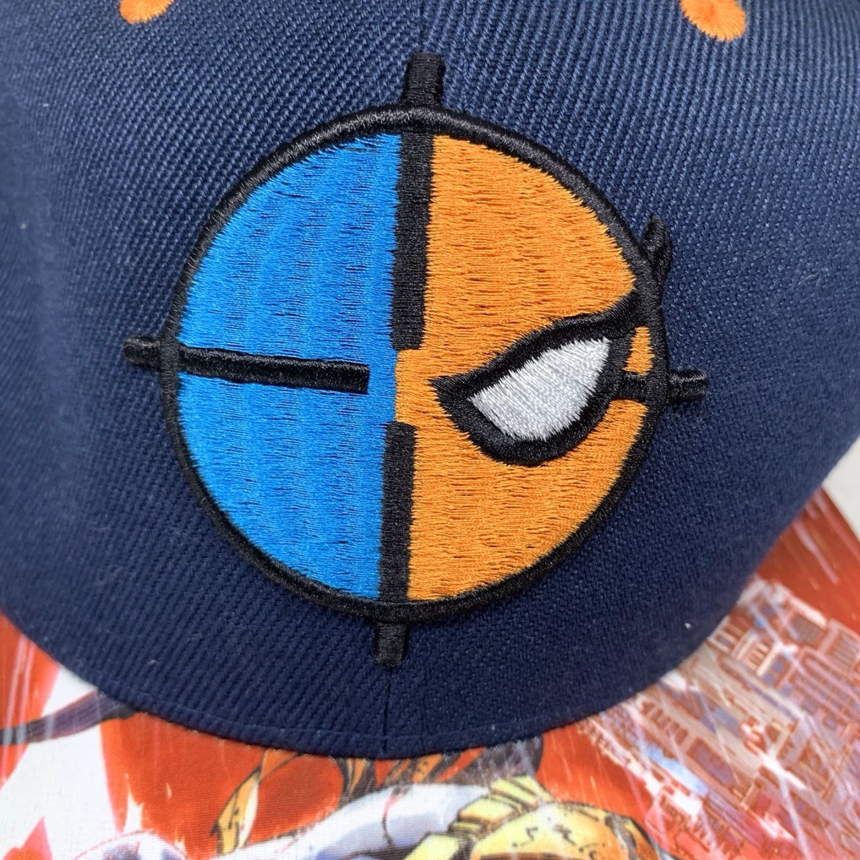 Vintage Six Flaggs DC Comics Justice League Death Stroke Hook and Loop Hat Exclusive EUC Size ONE SIZE - 2 Thumbnail