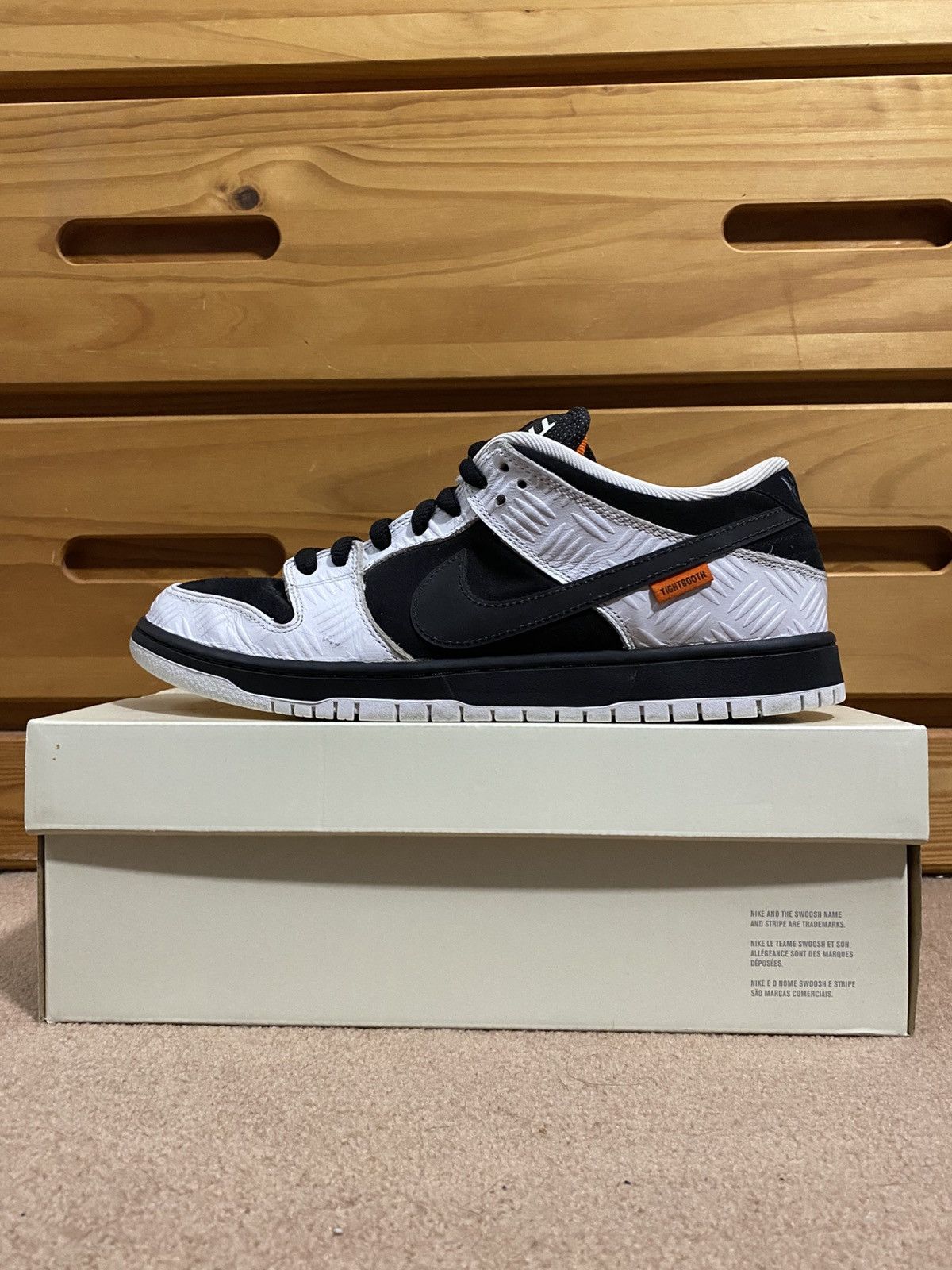 Nike SB Nike SB Dunk Low Tightbooth Size 11.5 Size US 11.5 / EU 44-45 - 1 Thumbnail