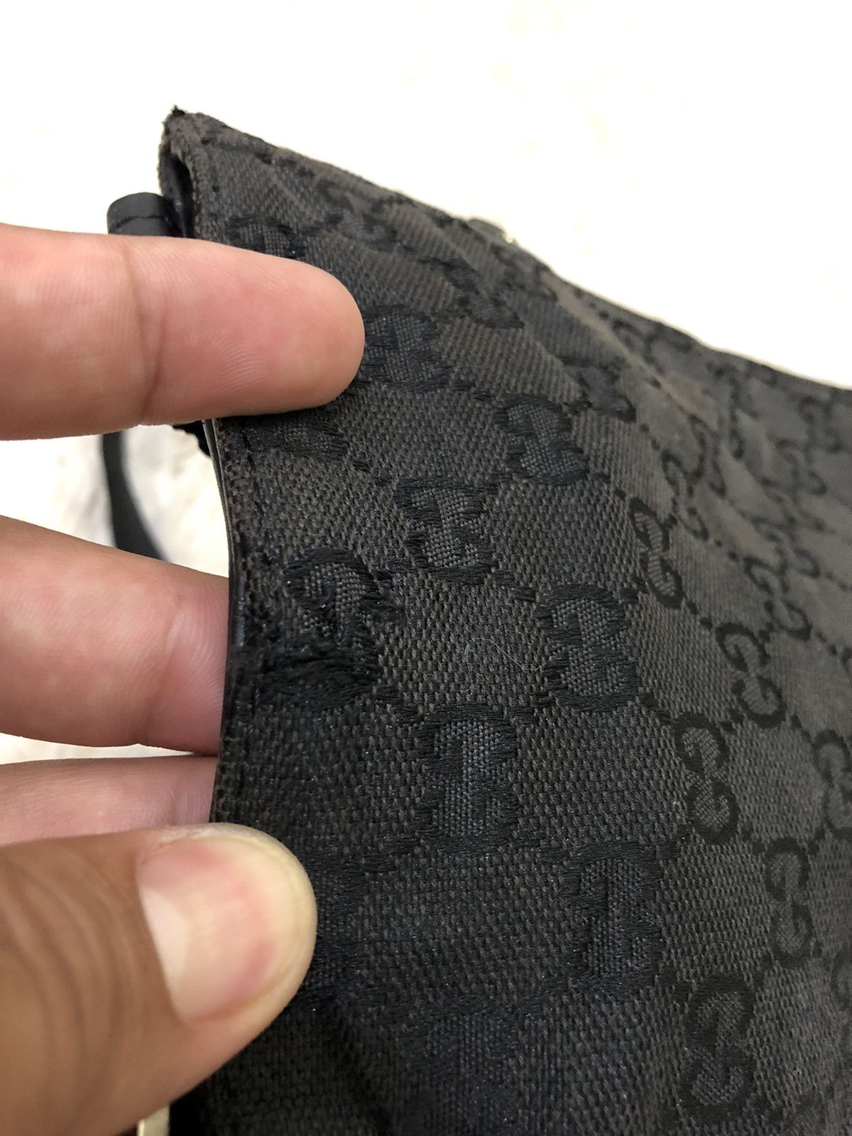 Gucci × Vintage Vintage Gucci Monogram Cross body Size ONE SIZE - 16 Thumbnail