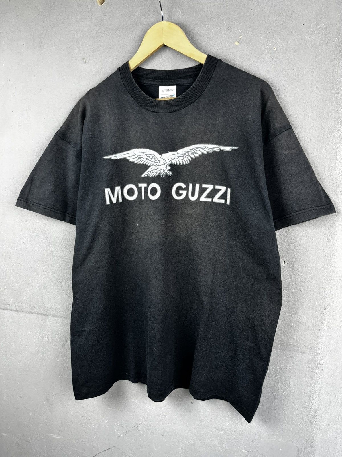 Harley Davidson Moto Guzzi t shirt vintage Size US XL / EU 56 / 4 - 1 Thumbnail