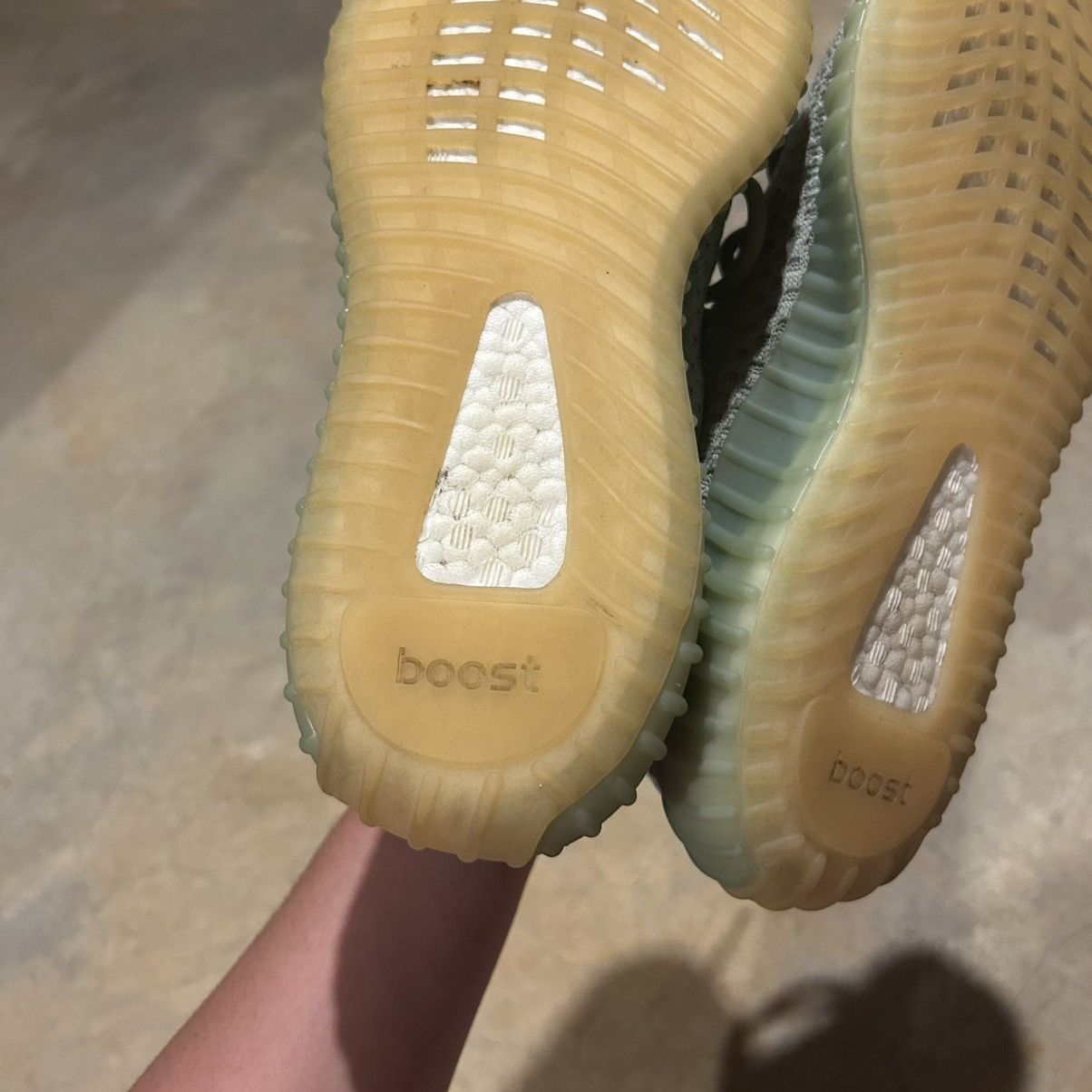 Yeezy Adidas Yeezy Boost 350 V2 Desert Sage 2020 US 8 Size US 8 / EU 41 - 10 Thumbnail