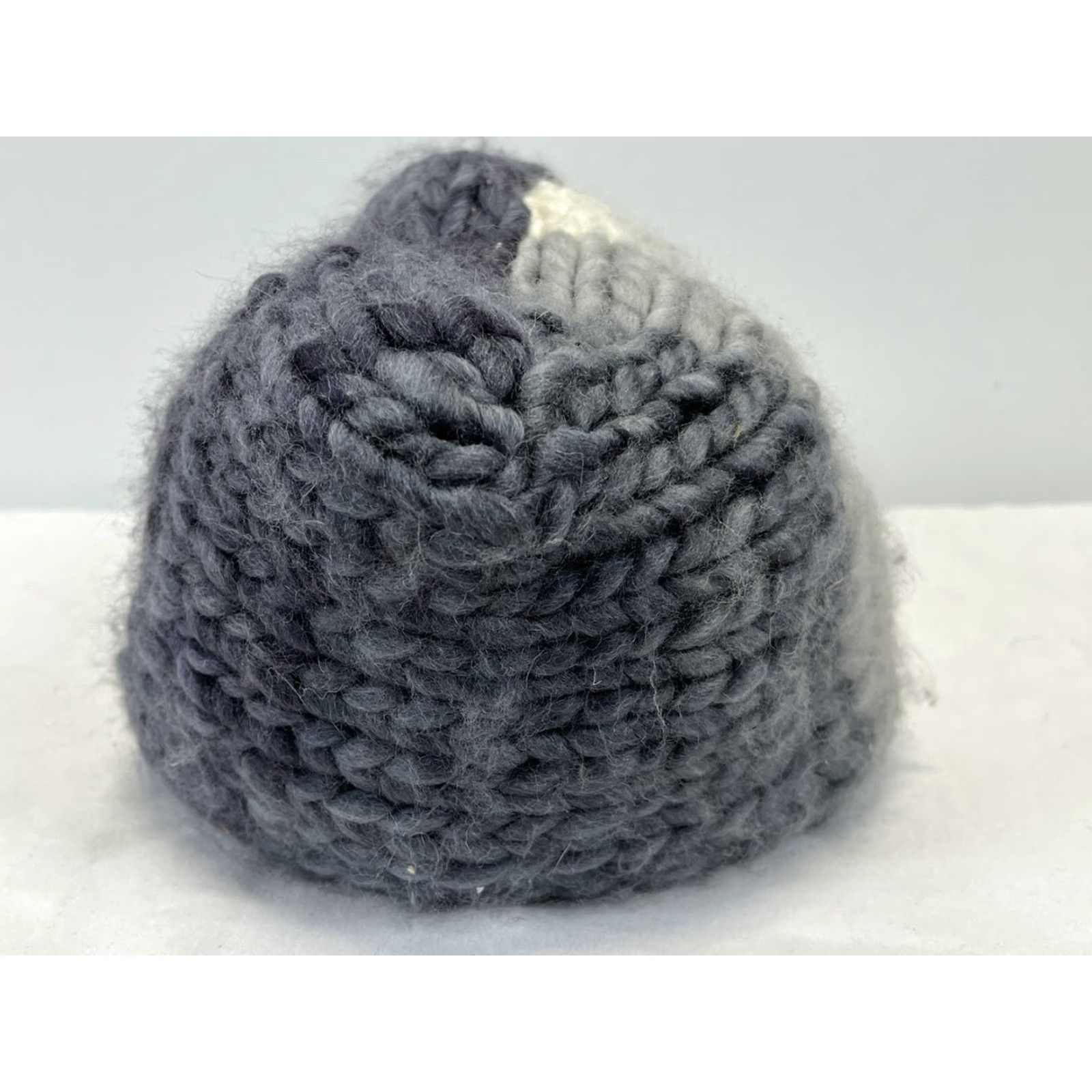 Vintage Hand Made Knit Turban Style Stocking Hat Beanie GUC Knot Front Chunky Women One Size Gray Size ONE SIZE - 4 Thumbnail
