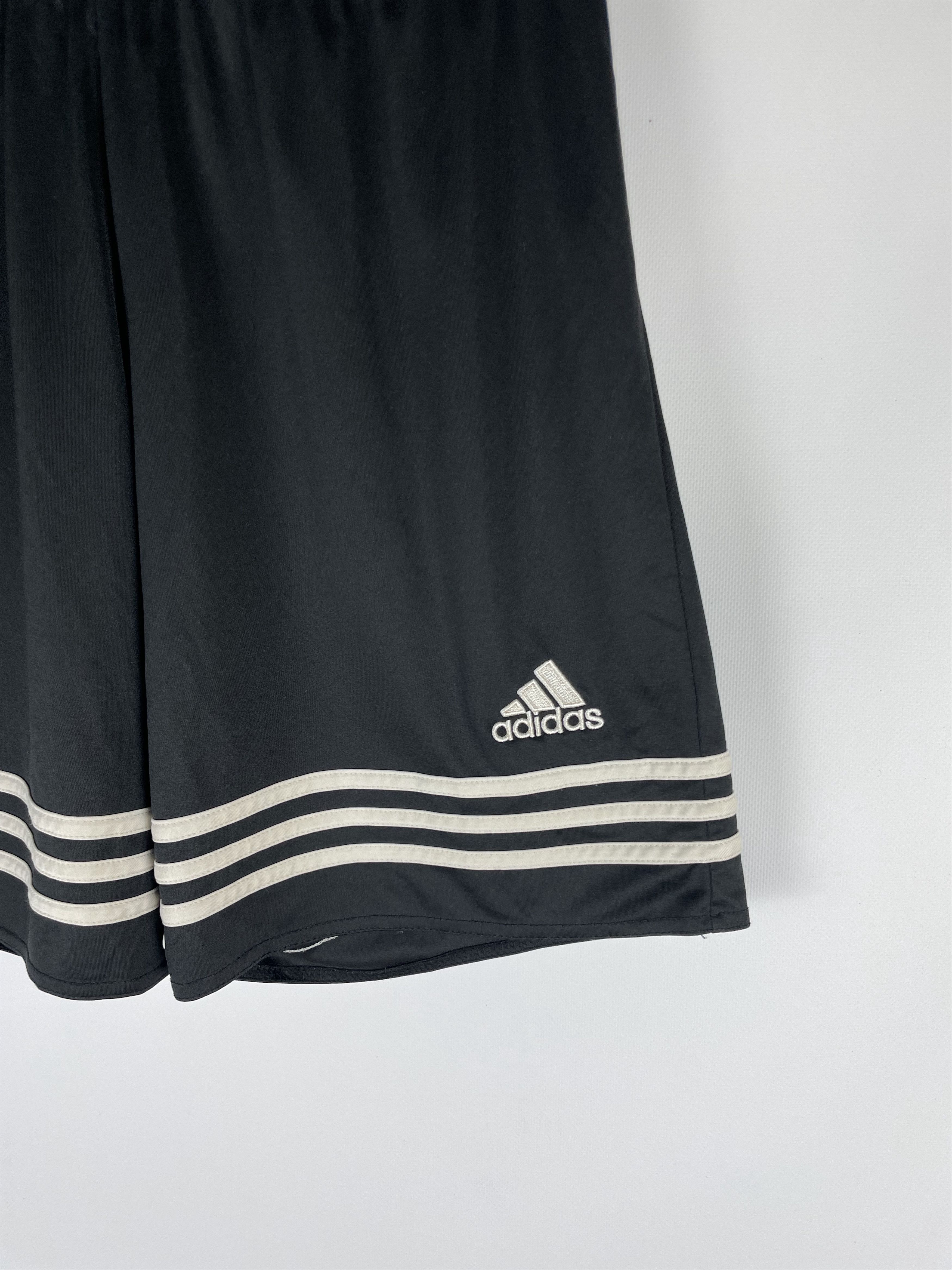Adidas Vintage Adidas Shorts Y2k Size US 34 / EU 50 - 3 Thumbnail