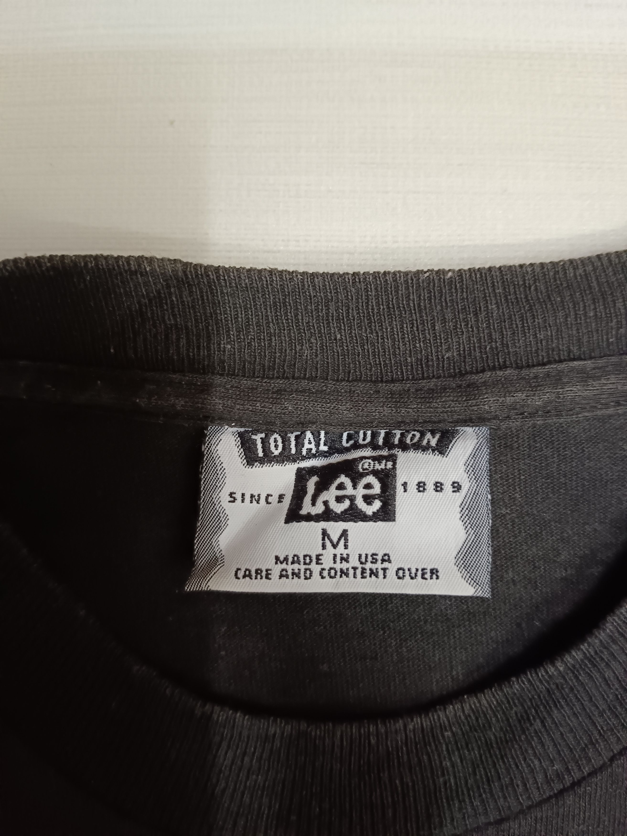 Lee × Vintage Blue Chicago Art by John Carroll Tee Size US M / EU 48-50 / 2 - 5 Thumbnail