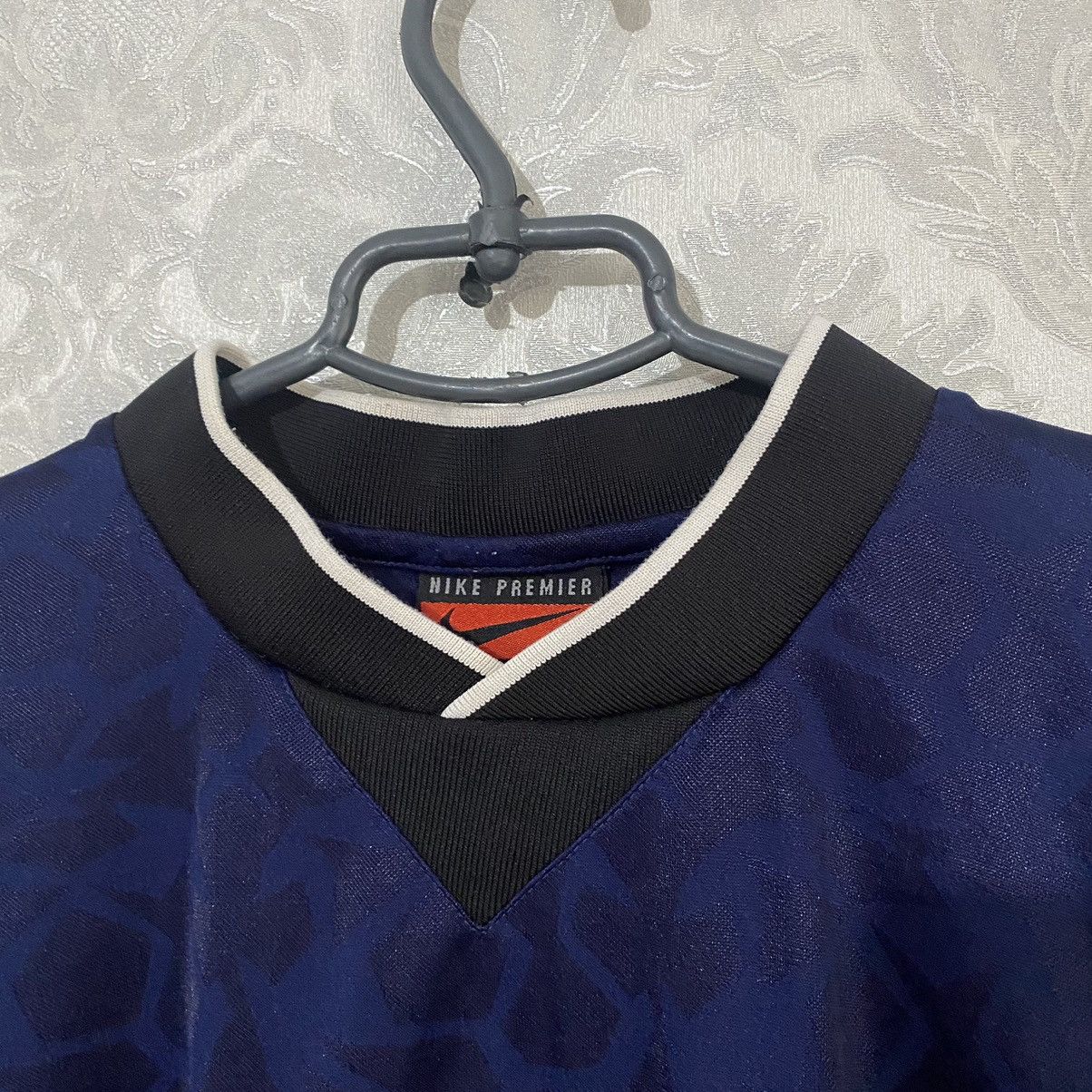 Other Vintage Nike Baggy Swoosh T-Shirt Drill Jersey Big Logo Y2K Size US XL / EU 56 / 4 - 5 Thumbnail