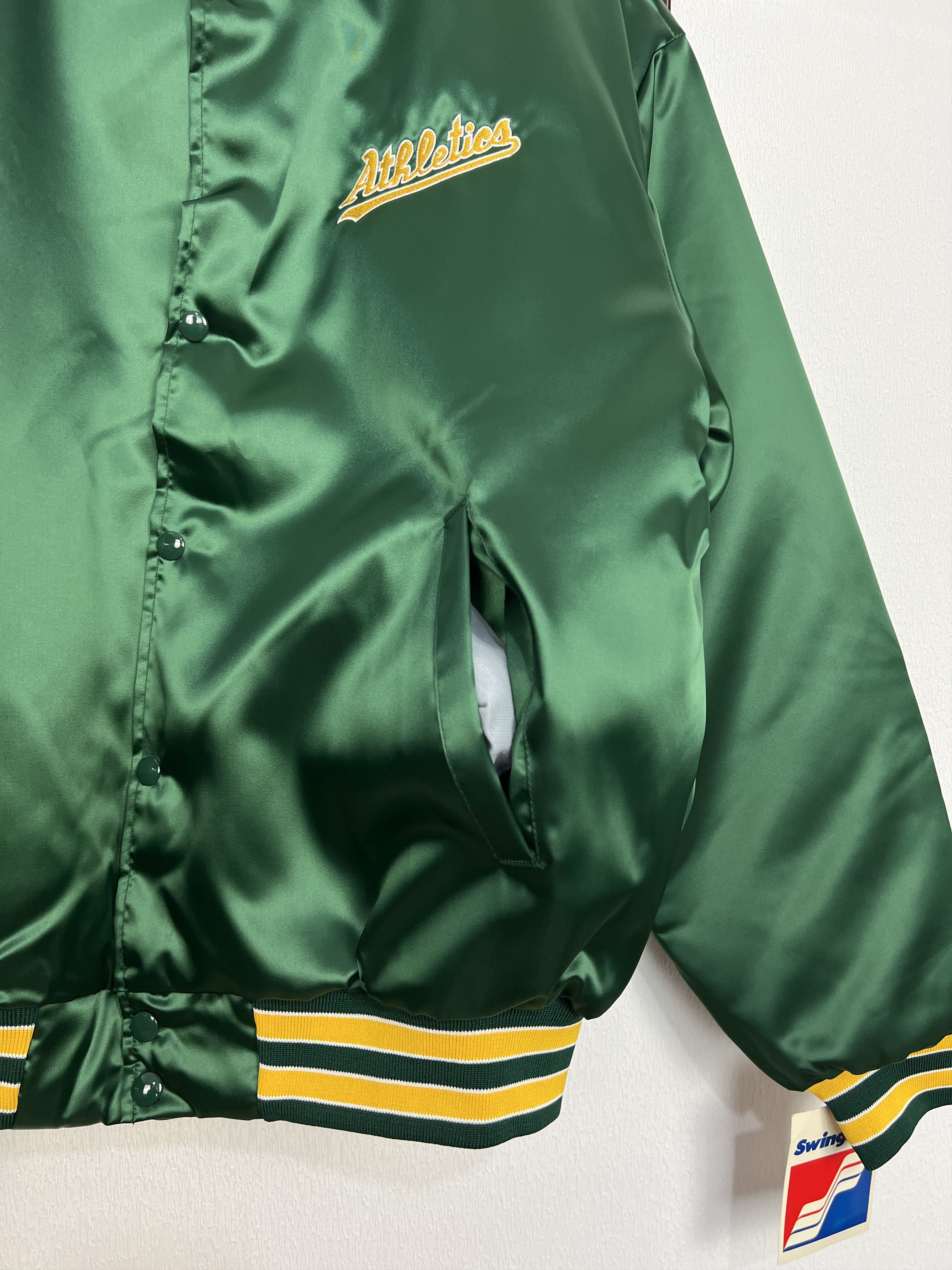 Vintage Vintage 90's Oakland Athletics Jacket MLB Satin Bomber Size US L / EU 52-54 / 3 - 5 Thumbnail