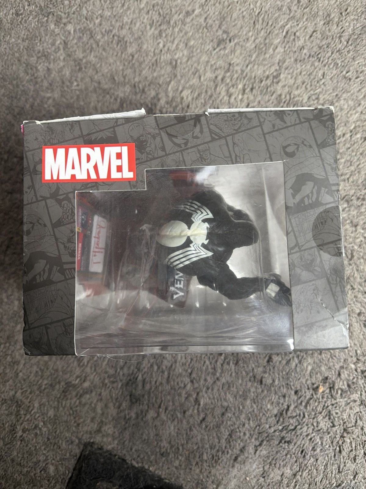 Marvel Comics 2024 McFarlane Toys Marvel Venom Gold Label Collection Size ONE SIZE - 5 Thumbnail