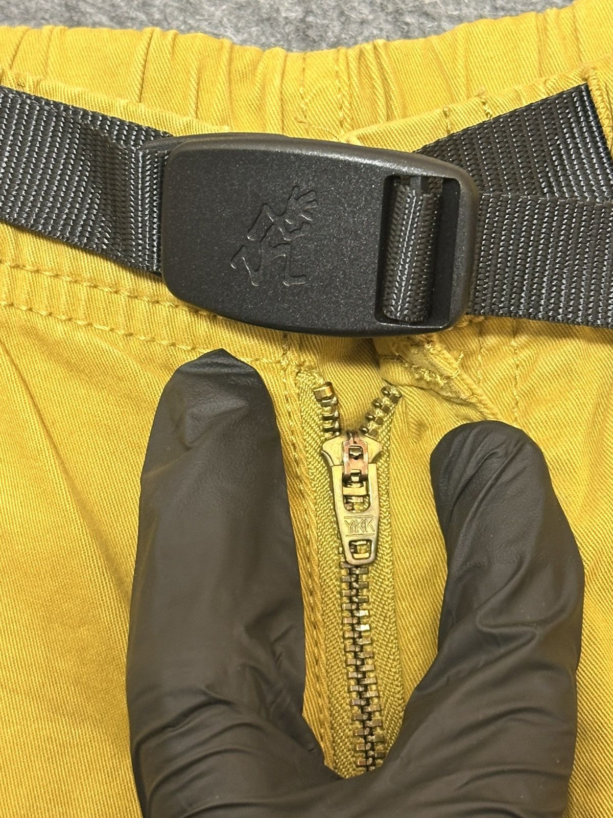 Gramicci Gramicci G-Shorts featuring a built-in nylon belt. Size US 30 / EU 46 - 6 Thumbnail