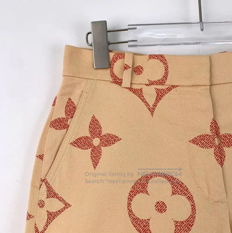 Louis Vuitton Louis Vuitton Yellow Cotton Women's Shorts . Size 22" - 3 Thumbnail
