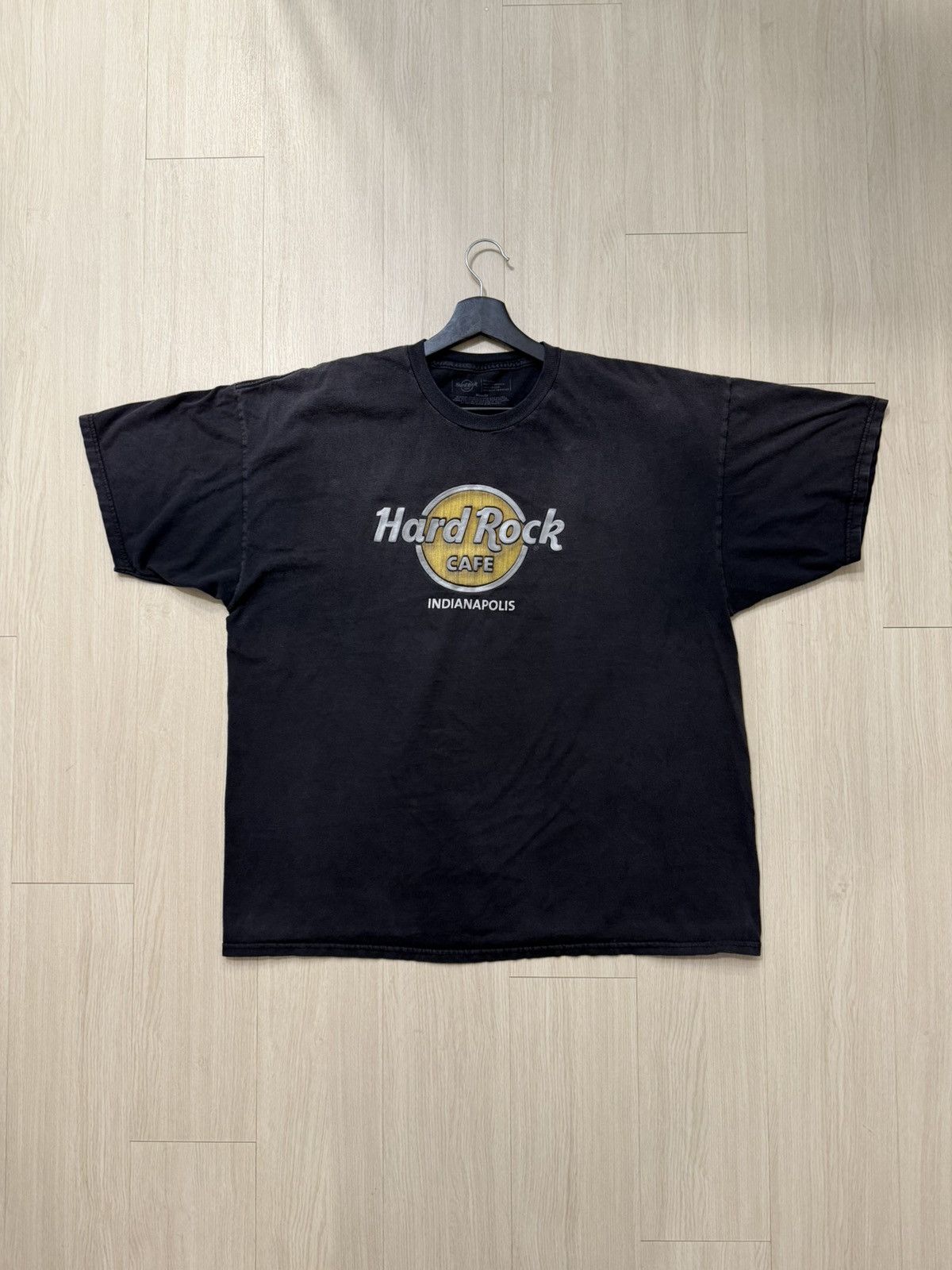 Vintage Hard Rock Cafe Indianapolis Shirt