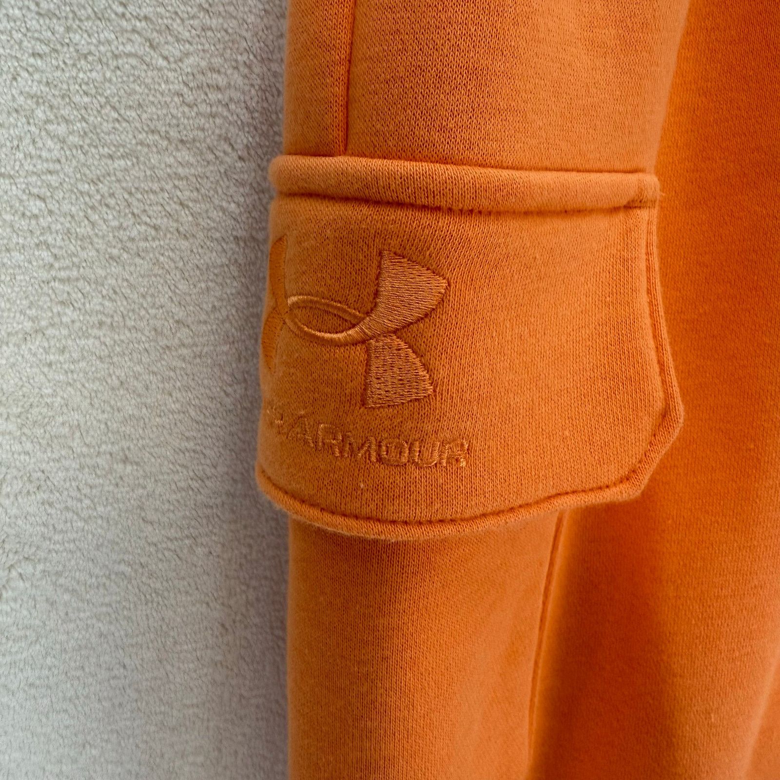 Under Armour UNDER ARMOUR WOMEN'S XLARGE ORANGE CARGO JOGGER FLEECE Size 31" - 5 Thumbnail
