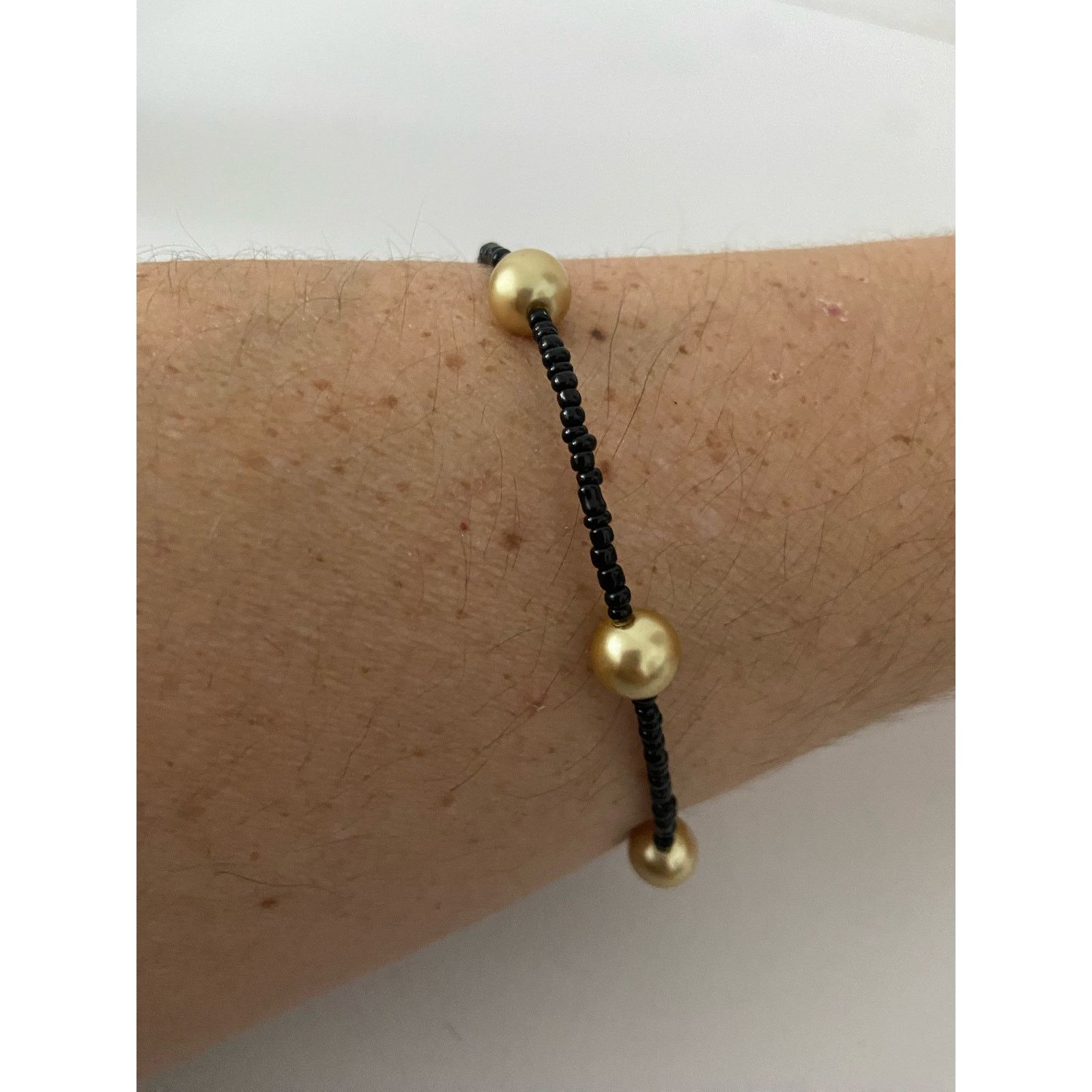 Other beige faux pearl and black bead bracelet Size ONE SIZE - 1 Thumbnail