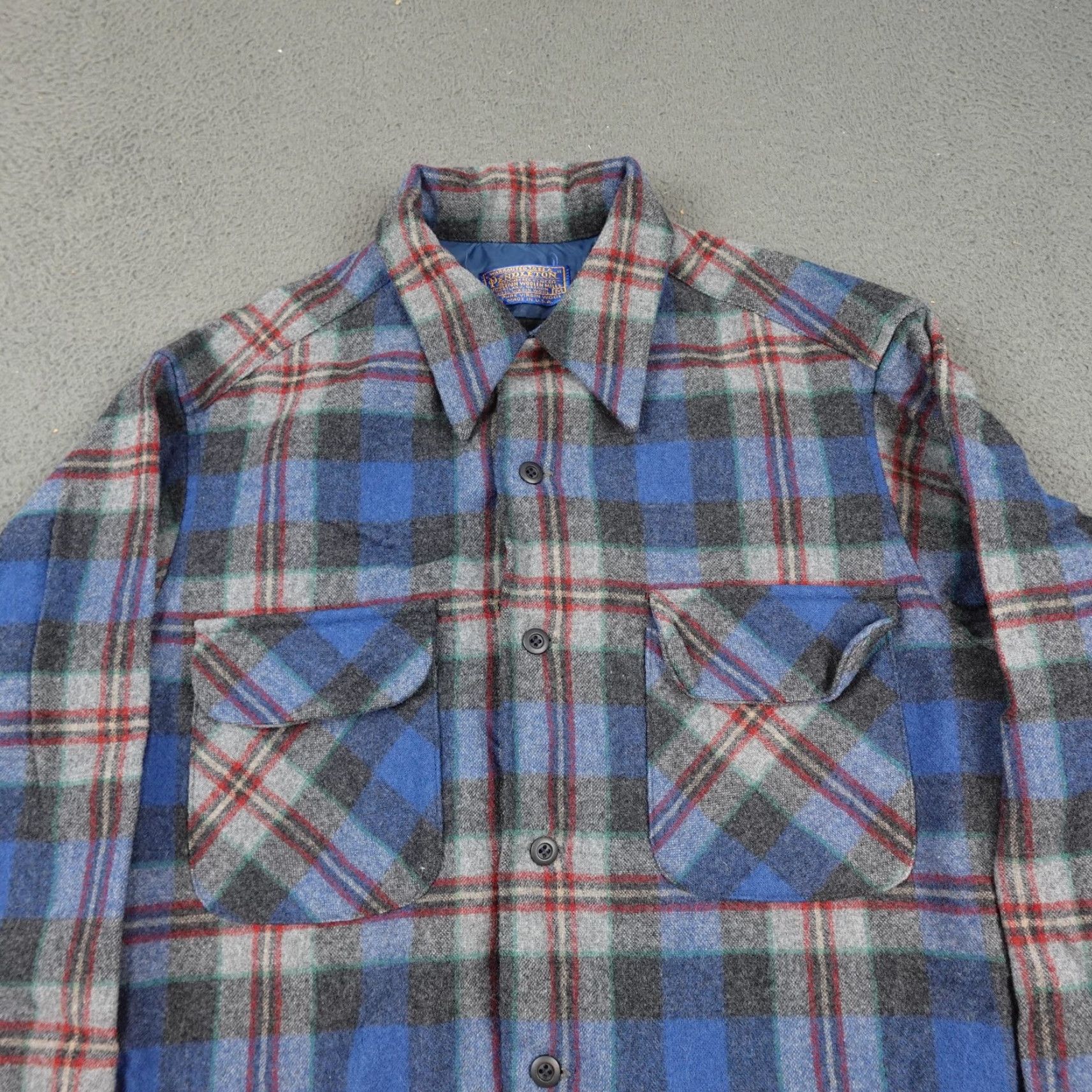 Pendleton VINTAGE Pendleton Shirt Mens M Blue Plaid Wool Button-Up Long Sleeve Pockets Collar Size US M / EU 48-50 / 2 - 4 Thumbnail