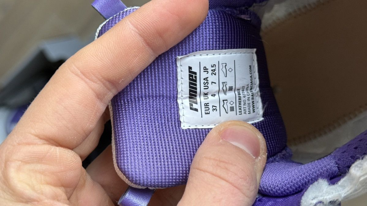 Balenciaga Balenciaga Runner White Purple 37 Size US 7 / IT 37 - 6 Thumbnail