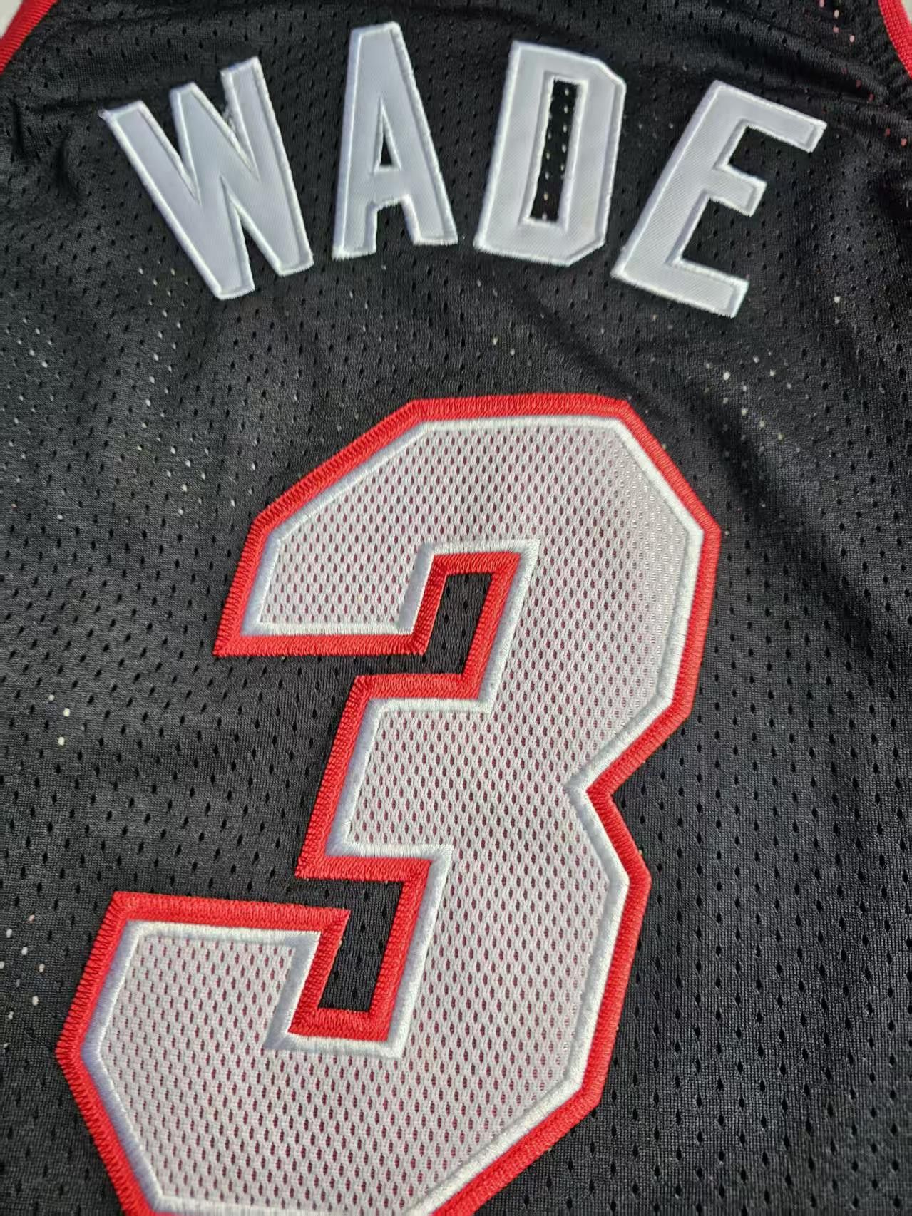 NBA Miami Heat #3 Dwyane Wade Jersey XL Size US XL / EU 56 / 4 - 3 Thumbnail